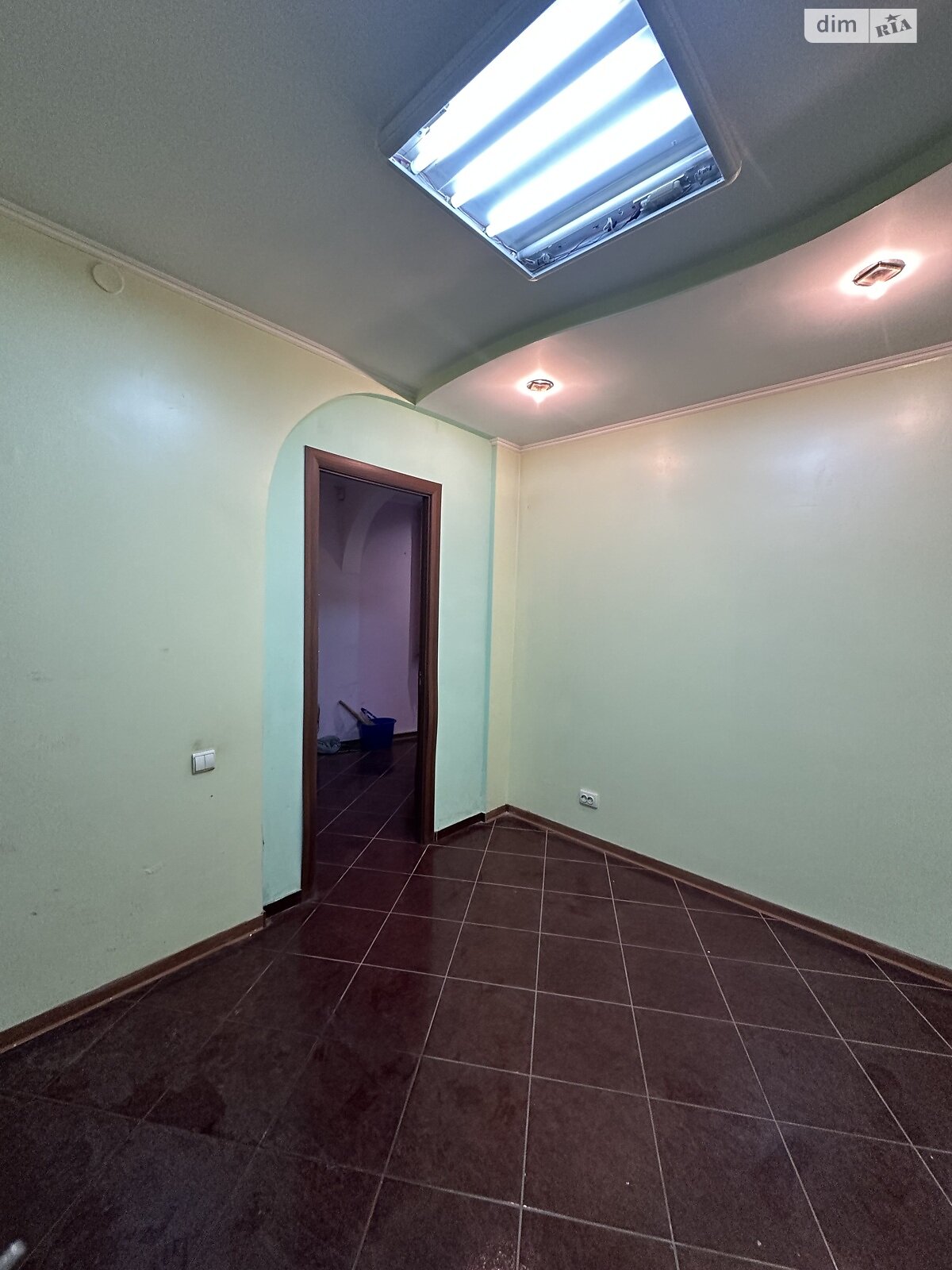 Коммерческое помещение в Тернополе, продажа по Полевая улица, район Восточный, цена: 19 500 долларов за объект фото 1 Коммерческое помещение в Тернополе, продажа по Полевая улица, район Восточный, цена: 19 500 долларов за объект фото 1