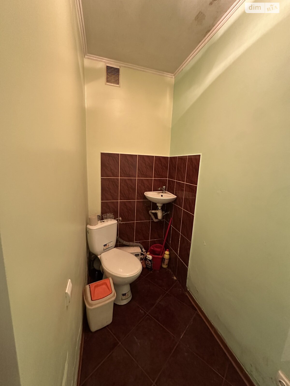 Коммерческое помещение в Тернополе, продажа по Полевая улица, район Восточный, цена: 19 500 долларов за объект фото 1 Коммерческое помещение в Тернополе, продажа по Полевая улица, район Восточный, цена: 19 500 долларов за объект фото 1