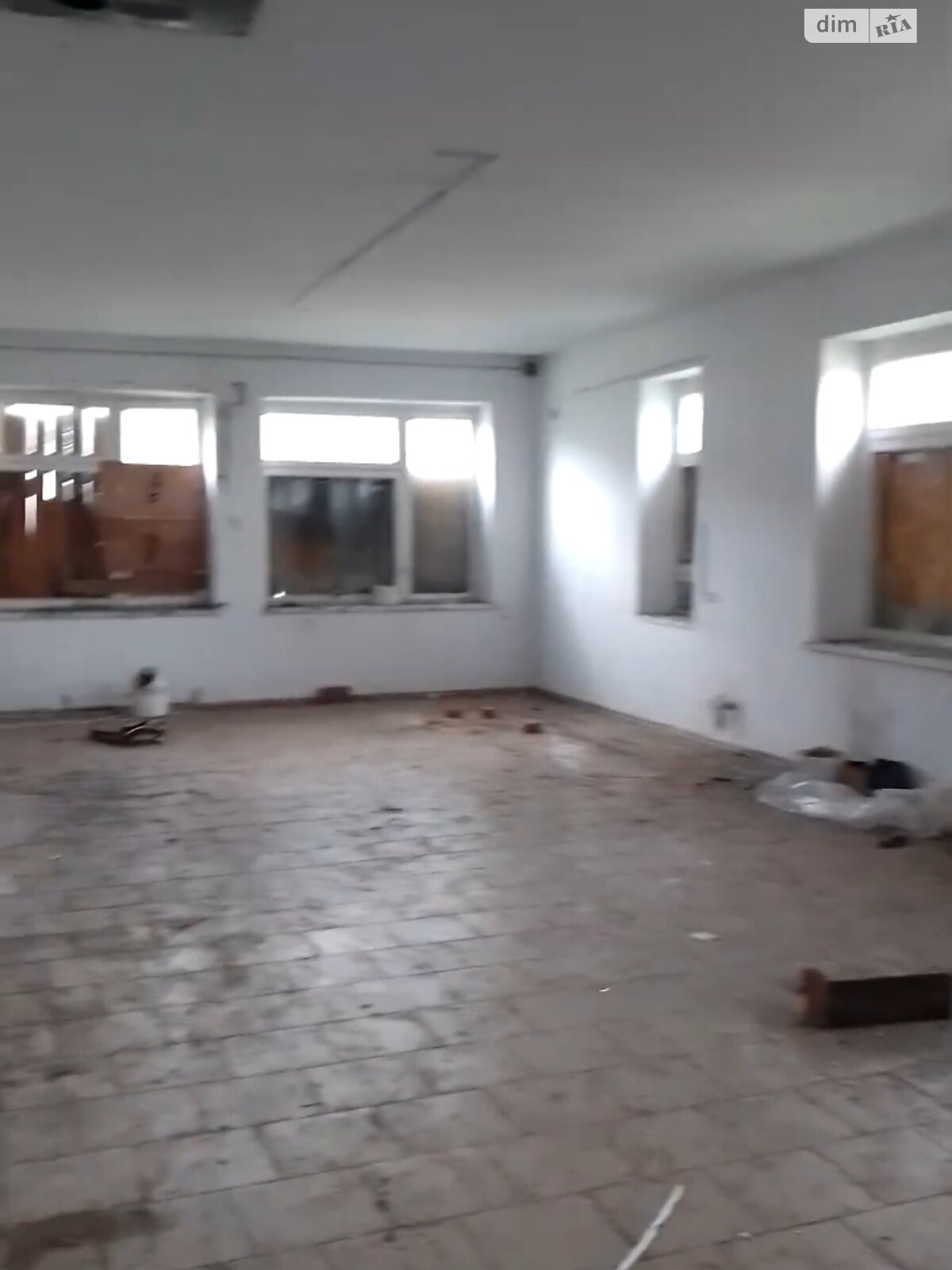 Комерційне приміщення в Тростянці, продаж по Машинобудівна вулиця, район Тростянець, ціна: 60 000 доларів за об’єкт фото 1