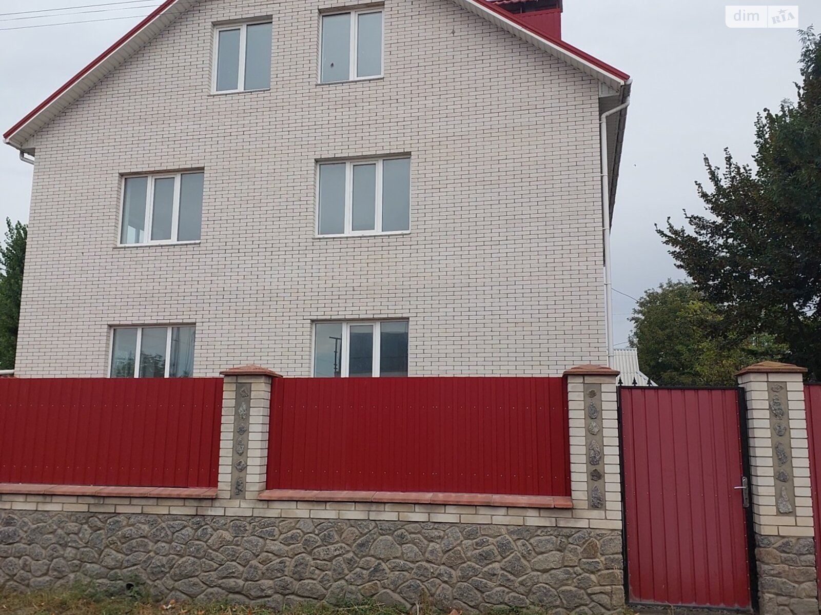 Комерційне приміщення в Турбовом, вул. Маяковського, ціна продажу: 95 000 доларів за об’єкт фото 1 Комерційне приміщення в Турбовом, вул. Маяковського, ціна продажу: 95 000 доларів за об’єкт фото 1