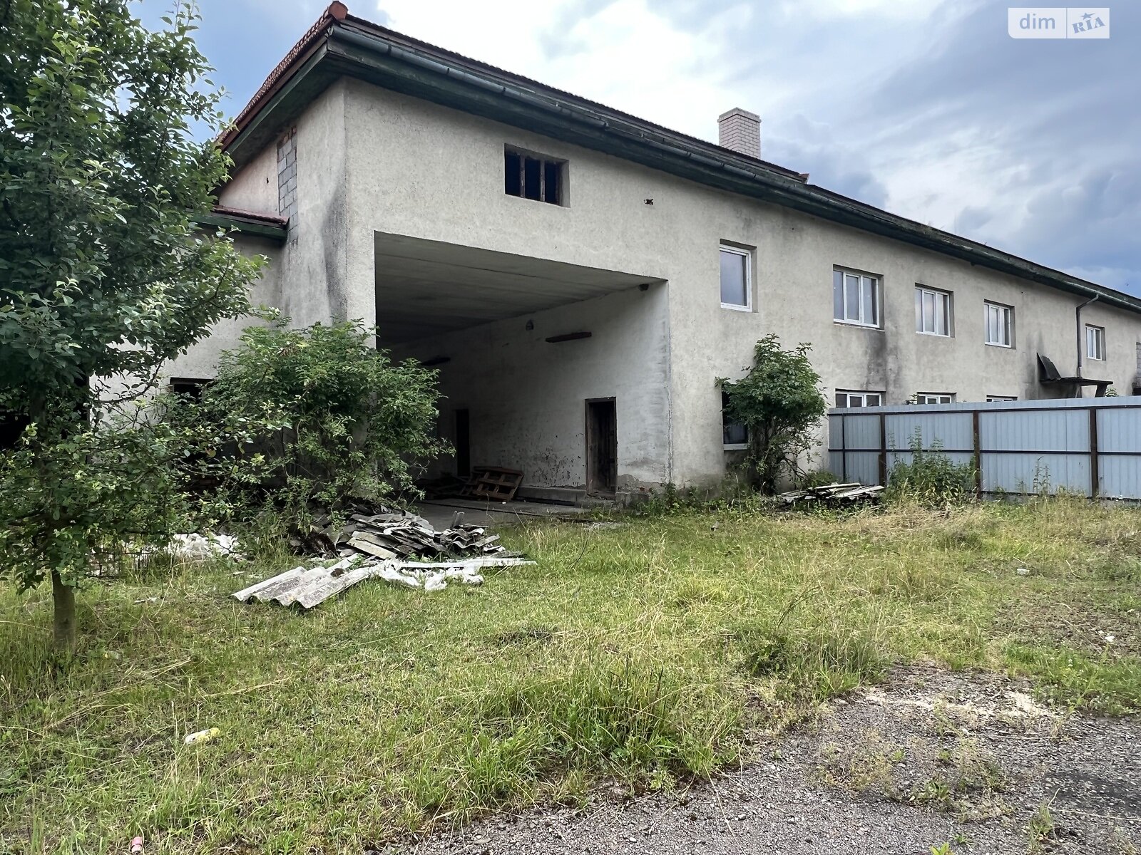 Коммерческое помещение в Турице, Центральная улица, цена: продажи 94 000 долларов за объект фото 1 Коммерческое помещение в Турице, Центральная улица, цена продажи: 94 000 долларов за объект фото 1