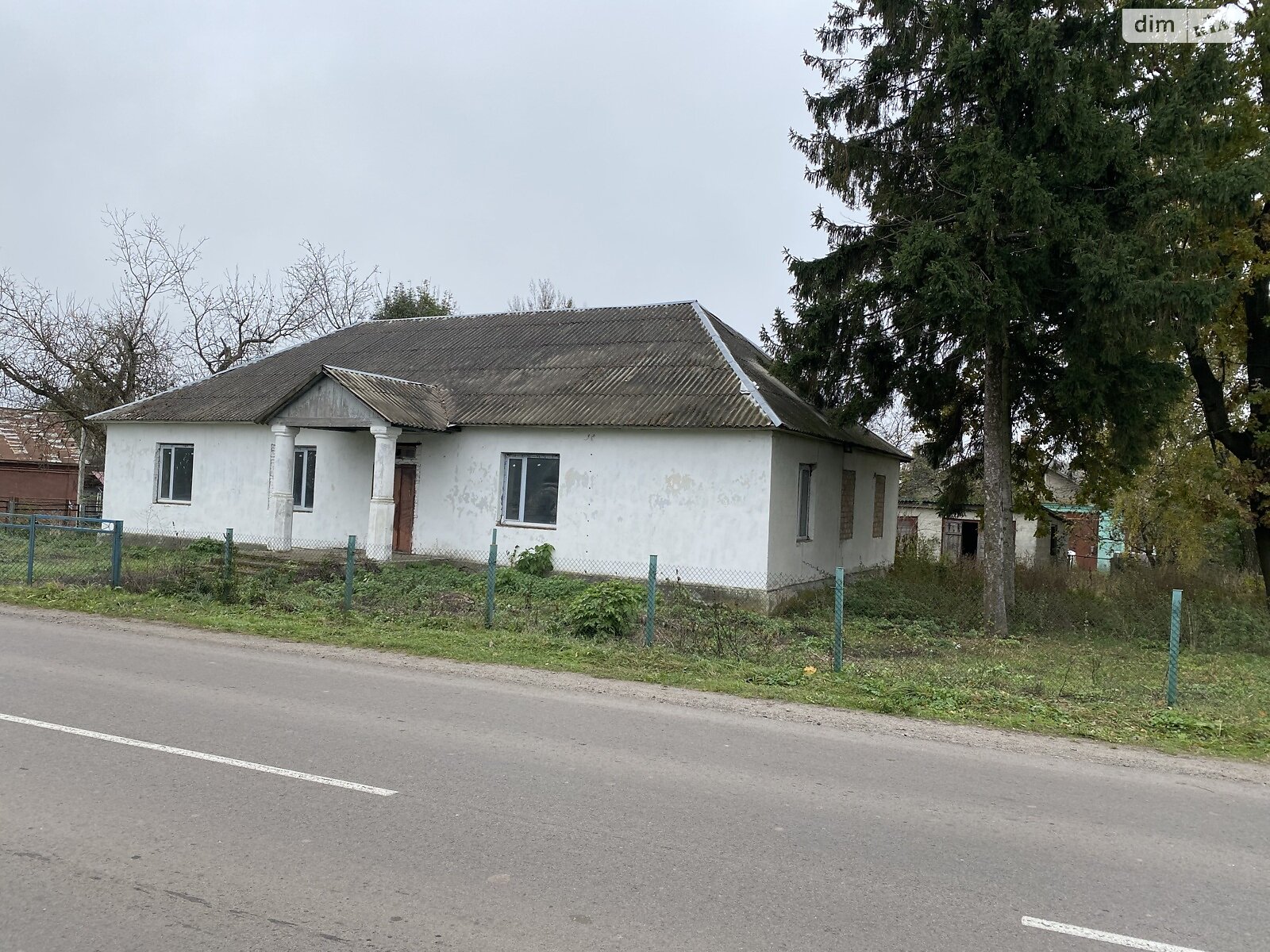 Коммерческое помещение в Уездцах, Независимости улица 33, цена: продажи 16 000 долларов за объект фото 1 Коммерческое помещение в Уездцах, Независимости улица 33, цена продажи: 16 000 долларов за объект фото 1