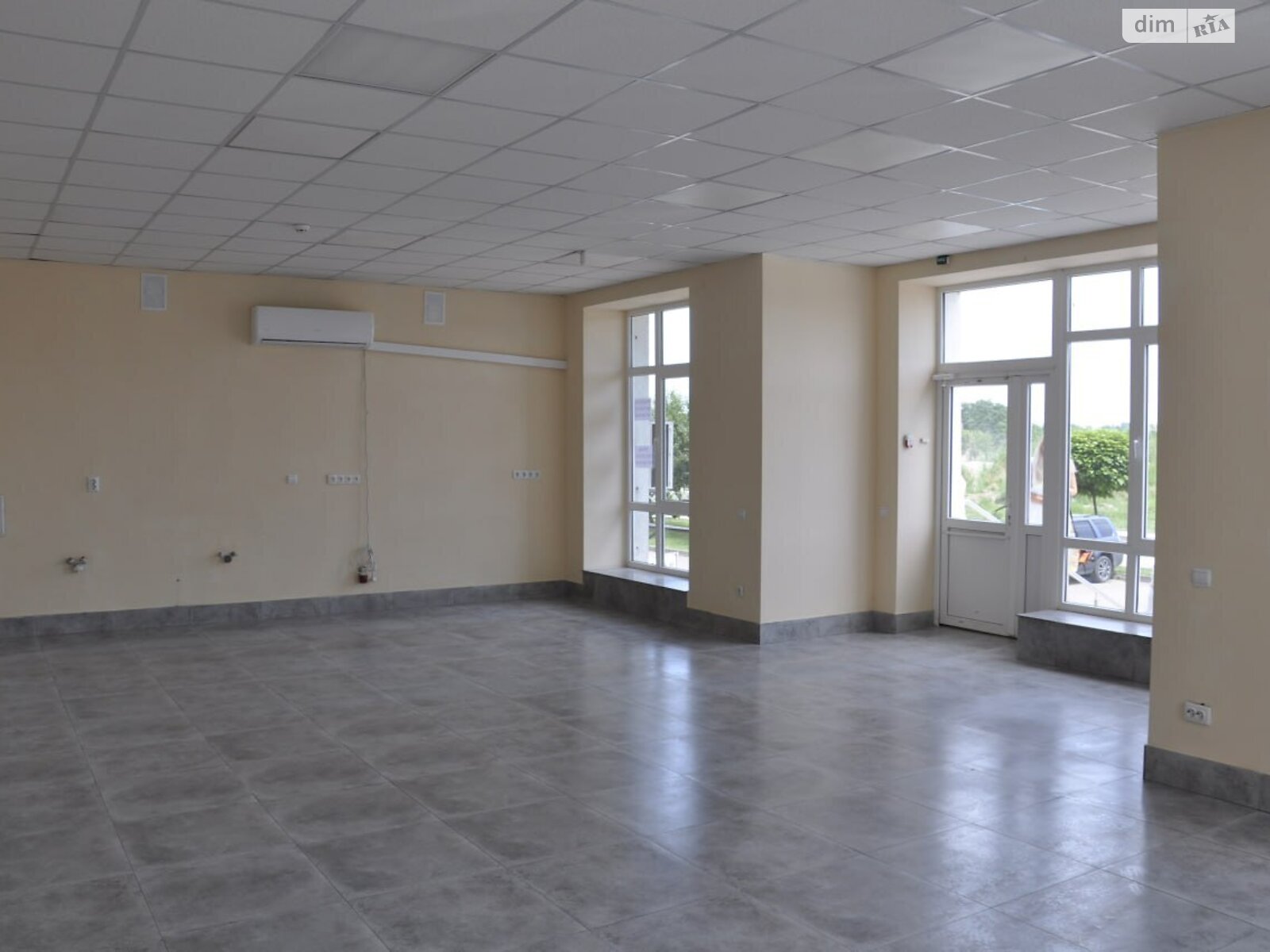 Комерційне приміщення в Угорниках, Героїв Миколаєва (Сєченова) вулиця 129А корпус 36, ціна продажу: 98 000 доларів за об’єкт фото 1 Комерційне приміщення в Угорниках, Героїв Миколаєва (Сєченова) вулиця 129А корпус 36, ціна продажу: 98 000 доларів за об’єкт фото 1