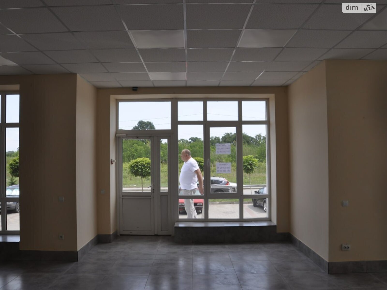 Комерційне приміщення в Угорниках, Героїв Миколаєва (Сєченова) вулиця 129А корпус 36, ціна продажу: 98 000 доларів за об’єкт фото 1 Комерційне приміщення в Угорниках, Героїв Миколаєва (Сєченова) вулиця 129А корпус 36, ціна продажу: 98 000 доларів за об’єкт фото 1
