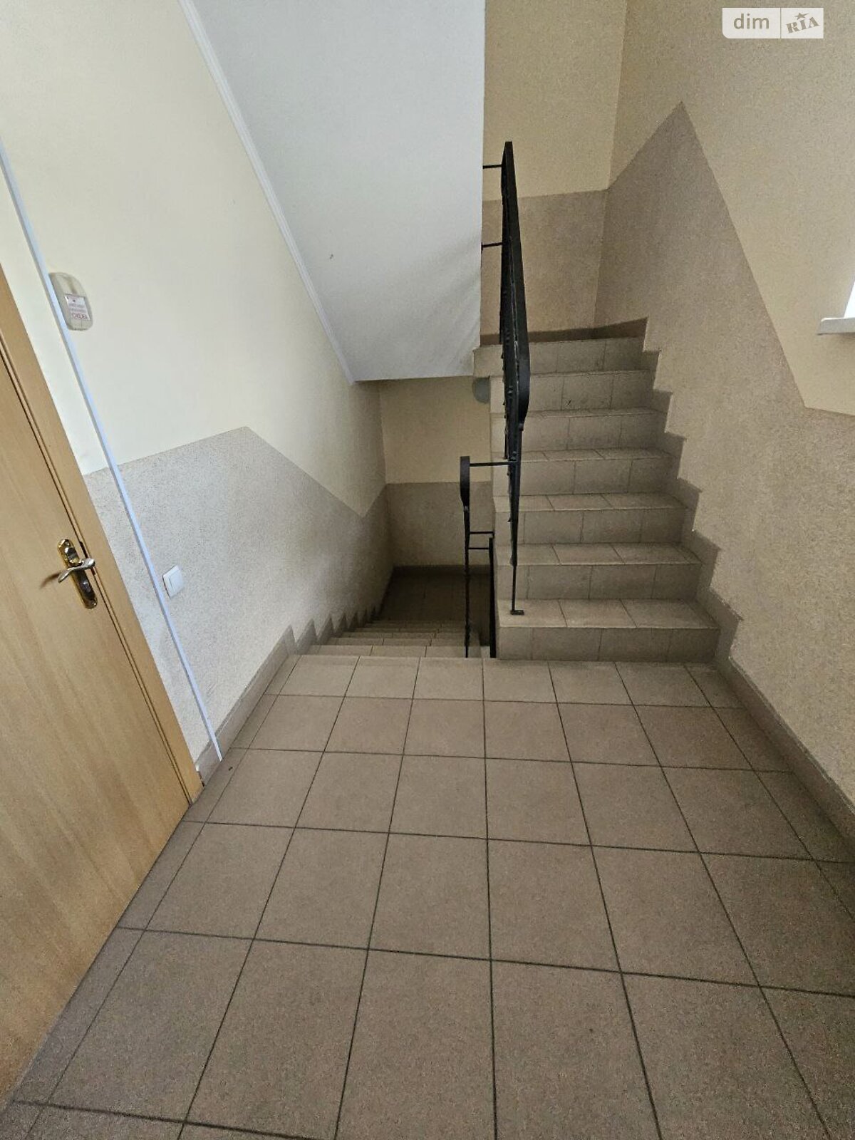 Коммерческое помещение в Угринове, Галицкая улица, цена: продажи 165 000 долларов за объект фото 1 Коммерческое помещение в Угринове, Галицкая улица, цена продажи: 165 000 долларов за объект фото 1