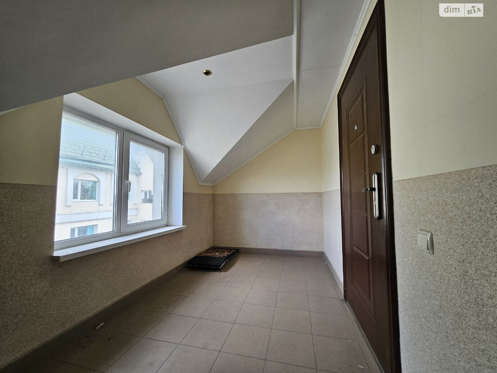 Коммерческое помещение в Угринове, Галицкая улица, цена: продажи 165 000 долларов за объект фото 1 Коммерческое помещение в Угринове, Галицкая улица, цена продажи: 165 000 долларов за объект фото 1