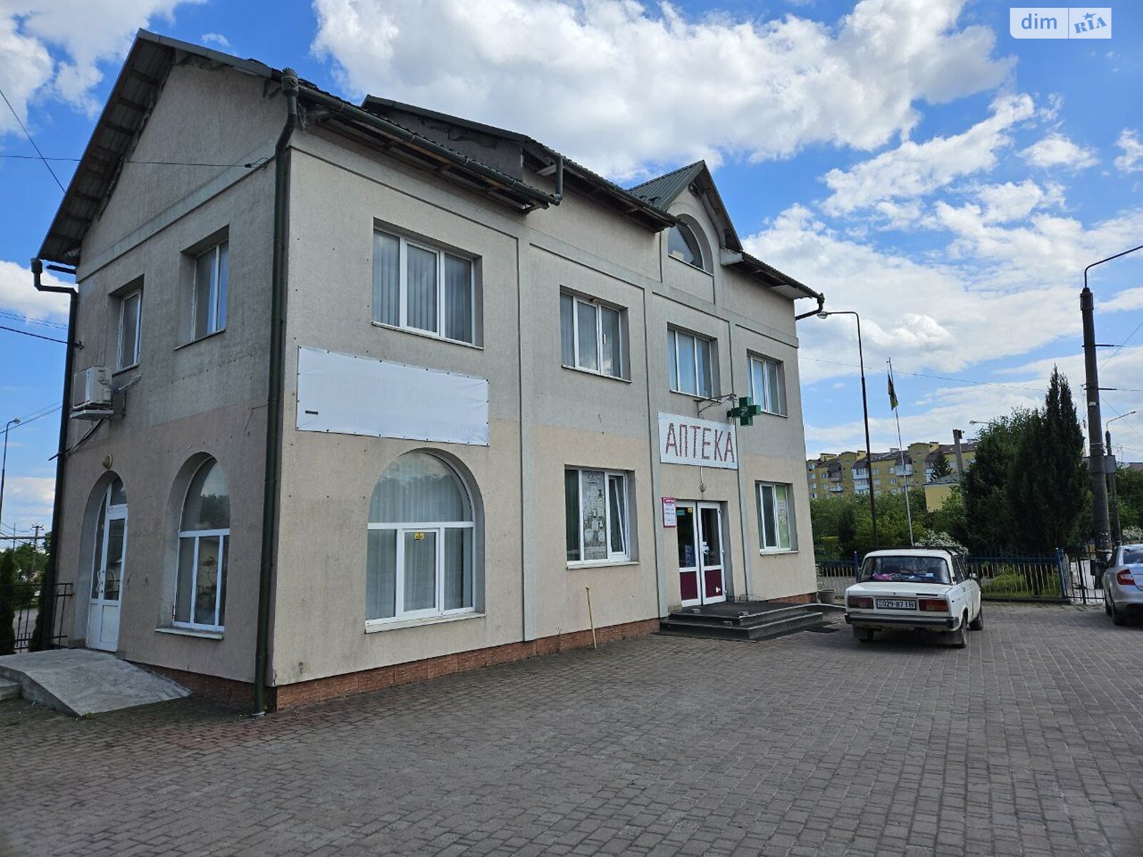 Коммерческое помещение в Угринове, Галицкая улица, цена: продажи 165 000 долларов за объект фото 1 Коммерческое помещение в Угринове, Галицкая улица, цена продажи: 165 000 долларов за объект фото 1
