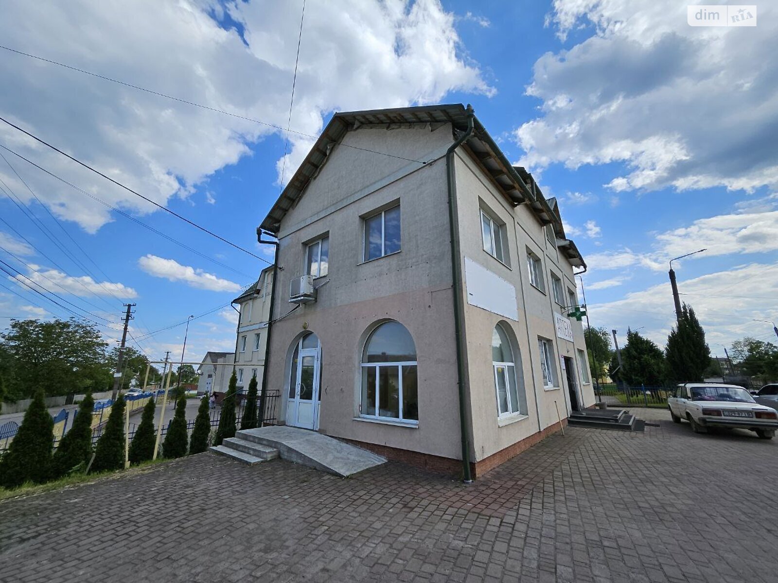 Коммерческое помещение в Угринове, Галицкая улица, цена: продажи 165 000 долларов за объект фото 1 Коммерческое помещение в Угринове, Галицкая улица, цена продажи: 165 000 долларов за объект фото 1