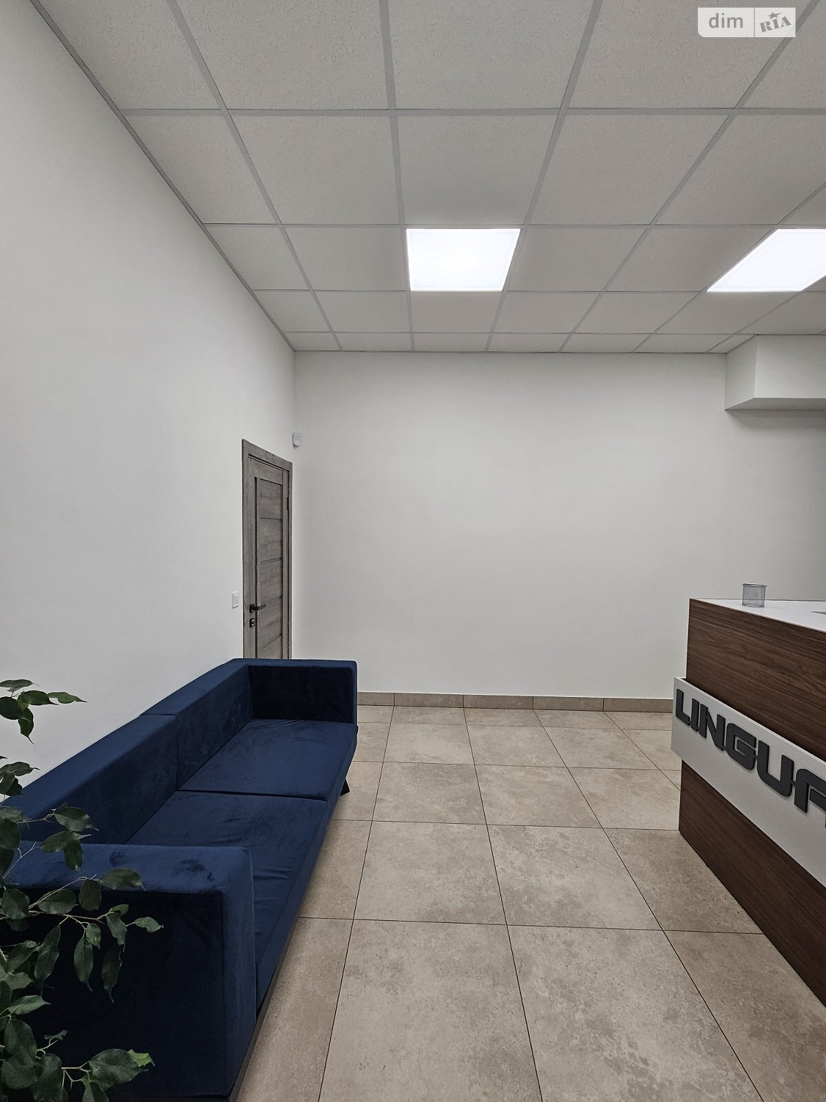 Коммерческое помещение в Ужгороде, Собранецкая улица, цена: продажи 170 000 долларов за объект фото 1 Коммерческое помещение в Ужгороде, Собранецкая улица, цена продажи: 170 000 долларов за объект фото 1