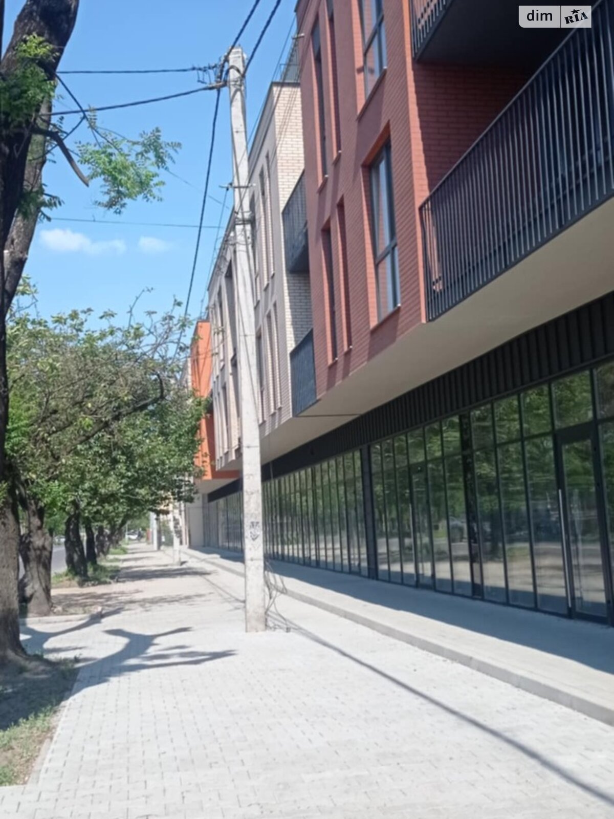 Коммерческое помещение в Ужгороде, Собранецкая улица, цена: продажи 230 000 долларов за объект фото 1 Коммерческое помещение в Ужгороде, Собранецкая улица, цена продажи: 230 000 долларов за объект фото 1