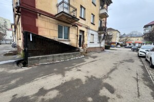 Коммерческое помещение в Ужгороде, продажа по Свободы проспект 18, район Свепомоц, цена: 40 000 долларов за объект фото 2