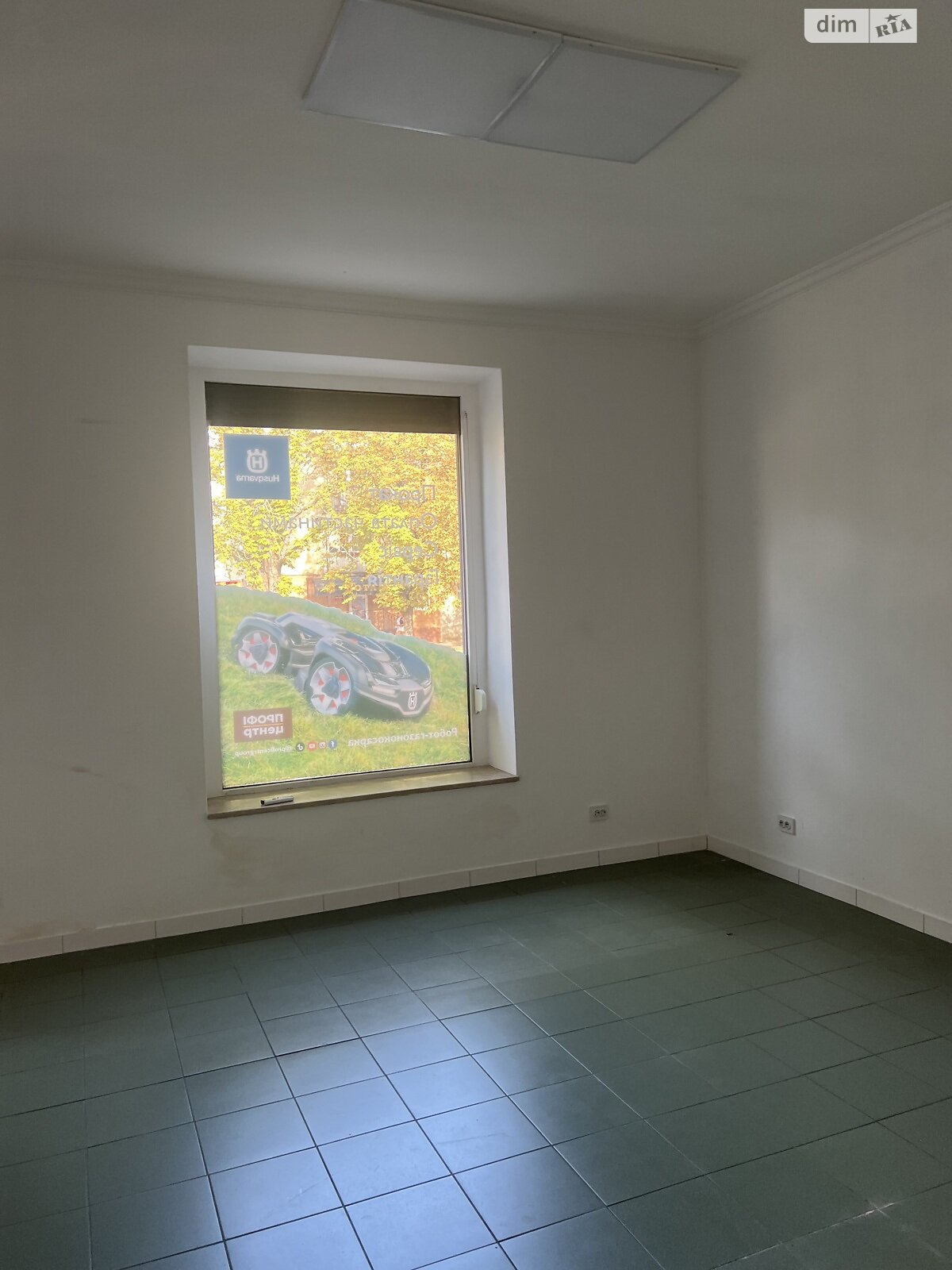 Комерційне приміщення в Ужгороді, продаж по Свободи проспект 18, район Свепомоц, ціна: 160 000 доларів за об’єкт фото 1