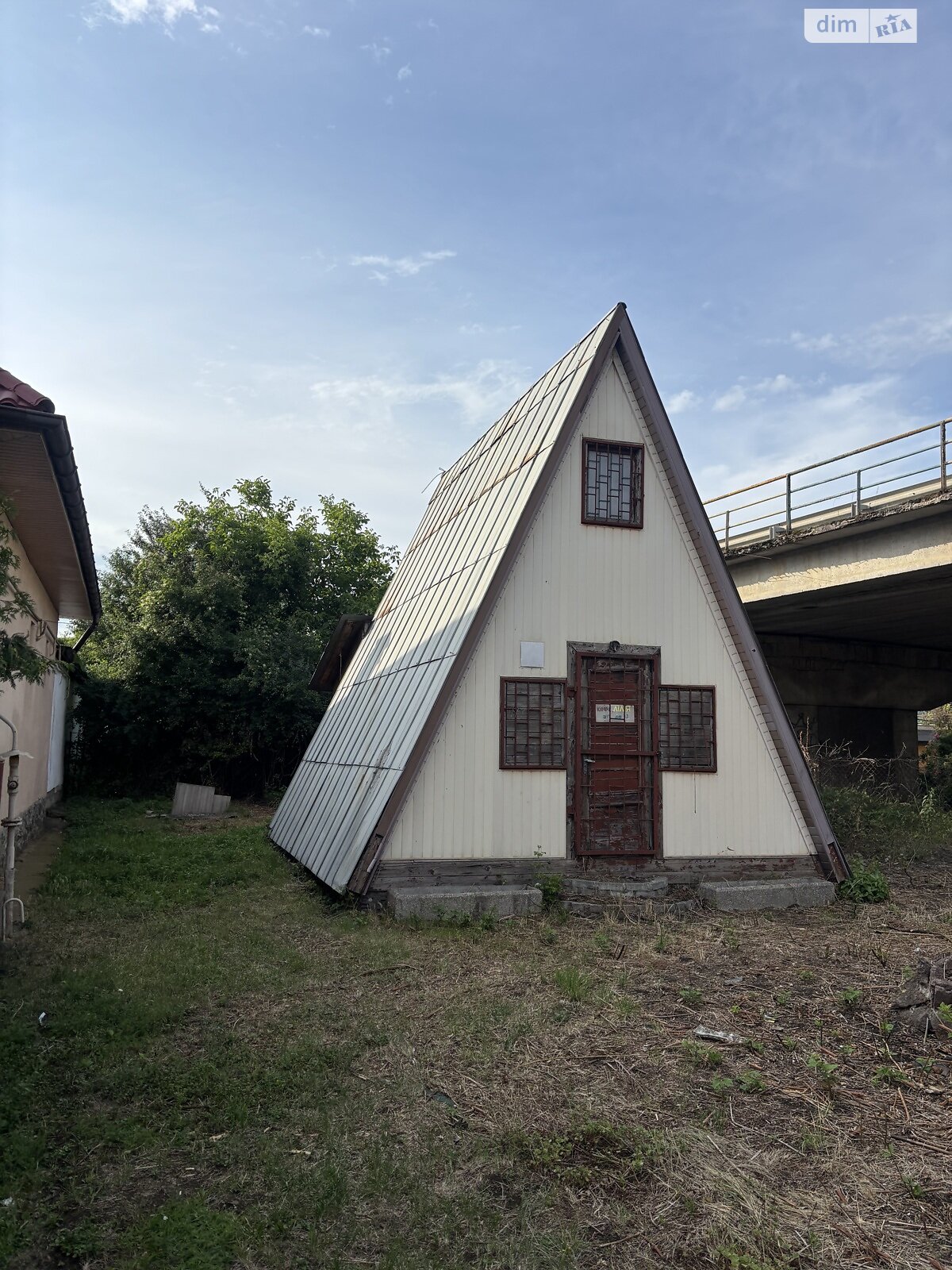 Коммерческое помещение в Ужгороде, продажа по Доманинская улица 193, район Центр, цена: 22 000 долларов за объект фото 1 Коммерческое помещение в Ужгороде, продажа по Доманинская улица 193, район Центр, цена: 22 000 долларов за объект фото 1