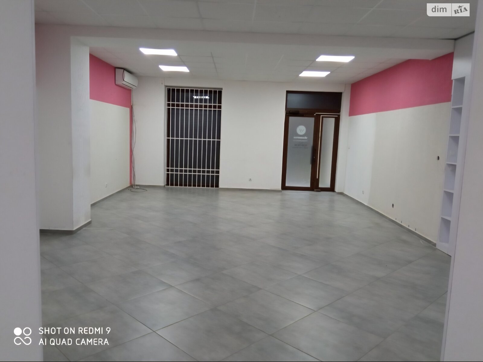 Комерційне приміщення в Ужгороді, продаж по Острівна вулиця, район Центр, ціна: 155 000 доларів за об’єкт фото 1 Комерційне приміщення в Ужгороді, продаж по Острівна вулиця, район Центр, ціна: 155 000 доларів за об’єкт фото 1