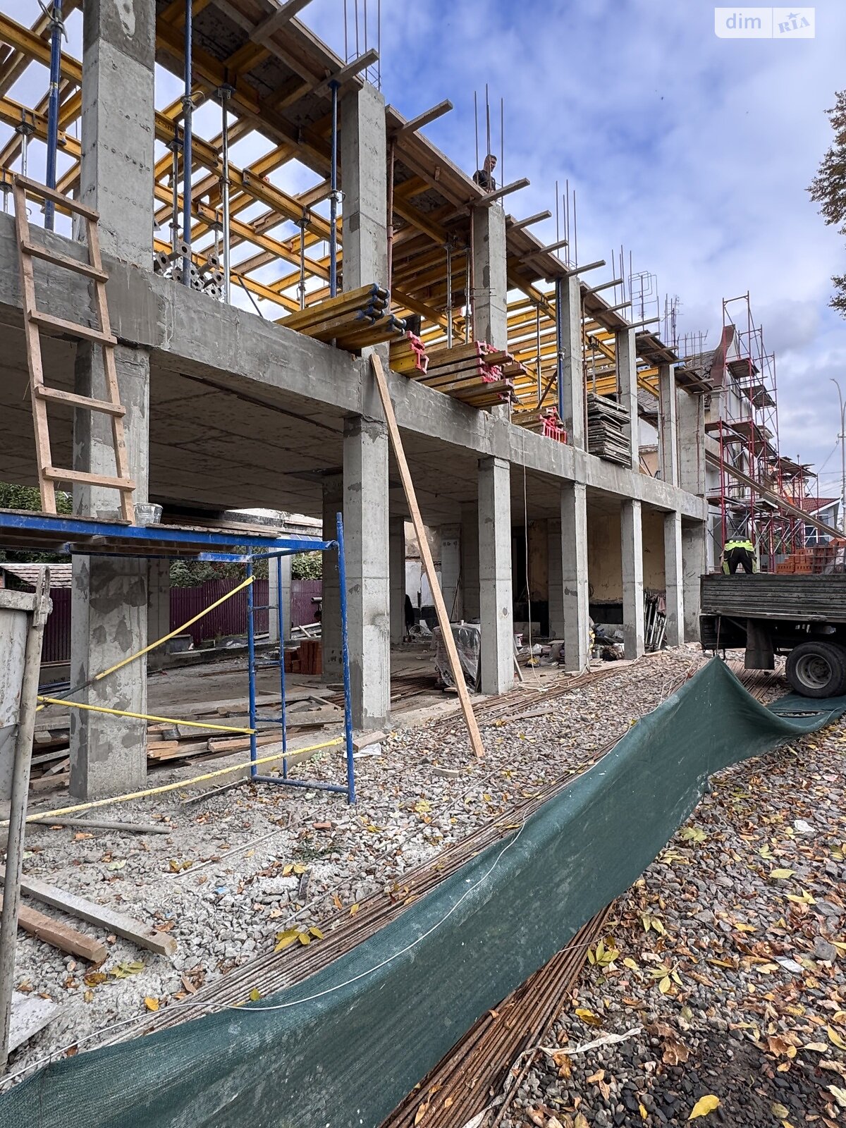 Коммерческое помещение в Ужгороде, продажа по Таможенная улица 34, район Центр, цена: 180 000 долларов за объект фото 1 Коммерческое помещение в Ужгороде, продажа по Таможенная улица 34, район Центр, цена: 180 000 долларов за объект фото 1