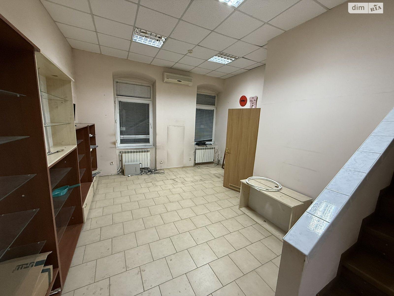 Комерційне приміщення в Ужгороді, продаж по Волошина вулиця 2, район Центр, ціна: 105 000 доларів за об’єкт фото 1