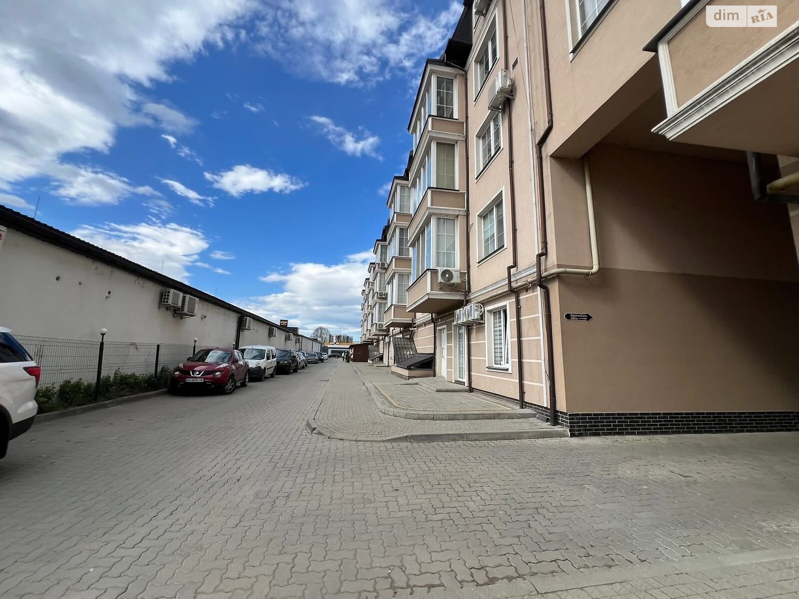 Комерційне приміщення в Ужгороді, Володимирська вулиця, ціна продажу: 50 000 доларів за об’єкт фото 1 Комерційне приміщення в Ужгороді, Володимирська вулиця, ціна продажу: 50 000 доларів за об’єкт фото 1