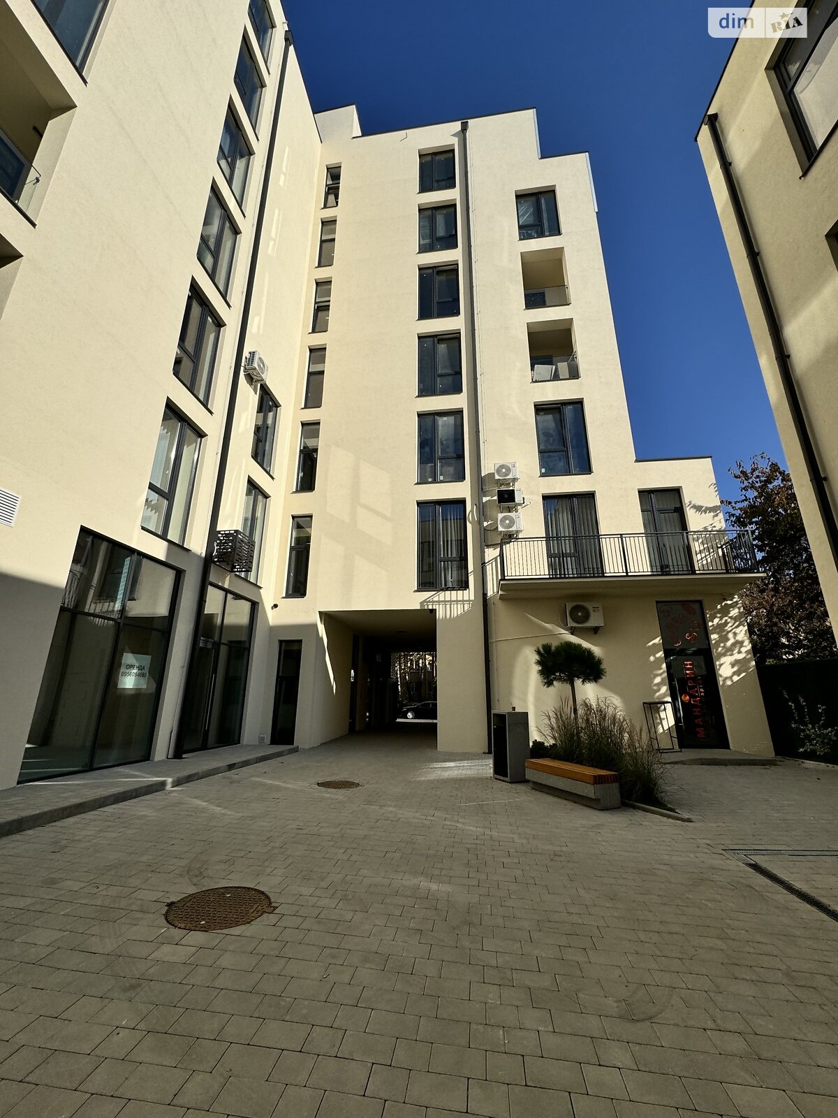 Коммерческое помещение в Ужгороде, Загорская улица 51, цена: продажи 88 500 долларов за объект фото 1 Коммерческое помещение в Ужгороде, Загорская улица 51, цена продажи: 88 500 долларов за объект фото 1