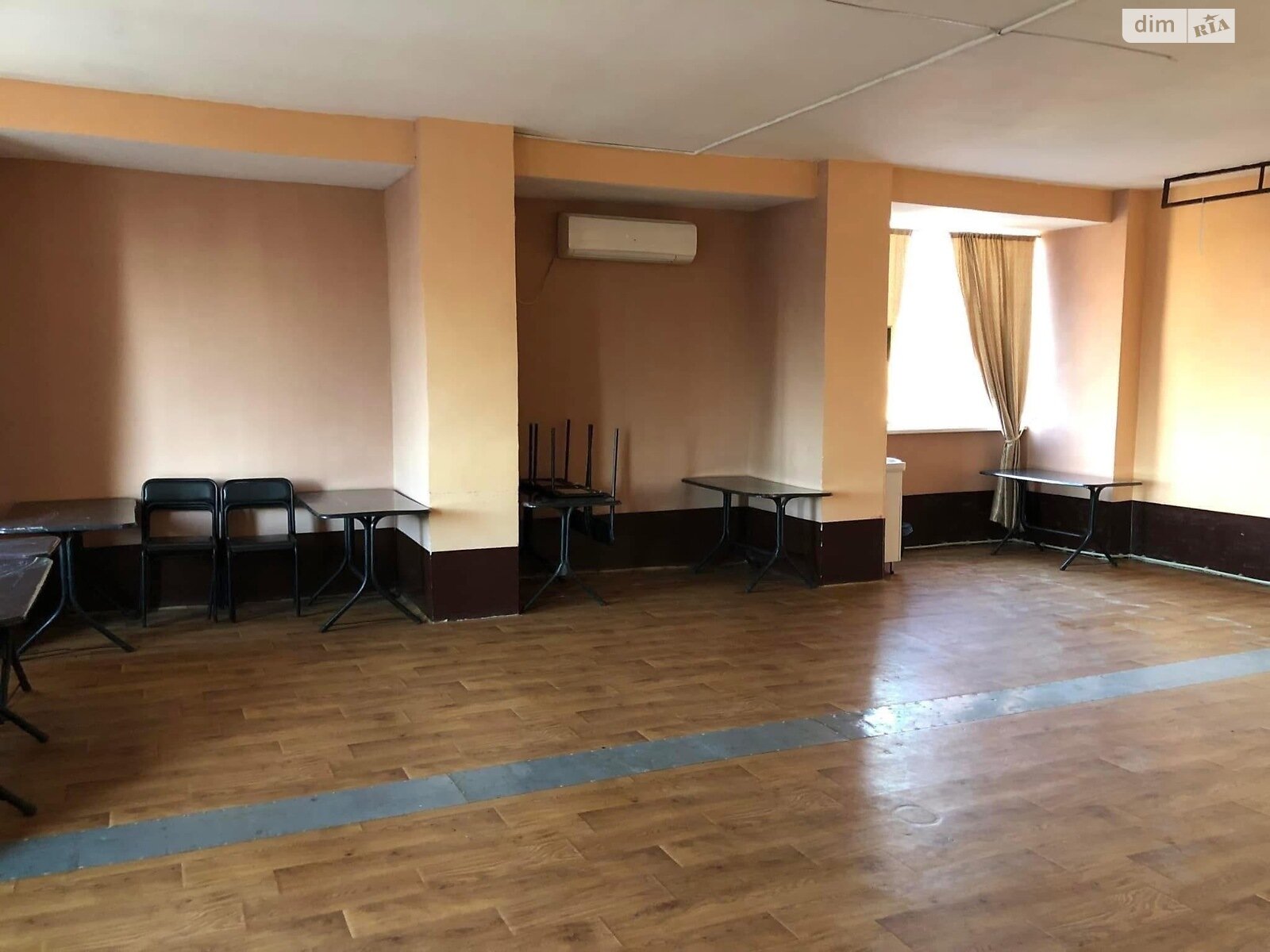 Комерційне приміщення в Устинівці, продаж по Олексія Мазуренка (Леніна) вулиця 56А, район Устинівка, ціна: 160 000 доларів за об’єкт фото 1 Комерційне приміщення в Устинівці, продаж по Олексія Мазуренка (Леніна) вулиця 56А, район Устинівка, ціна: 160 000 доларів за об’єкт фото 1