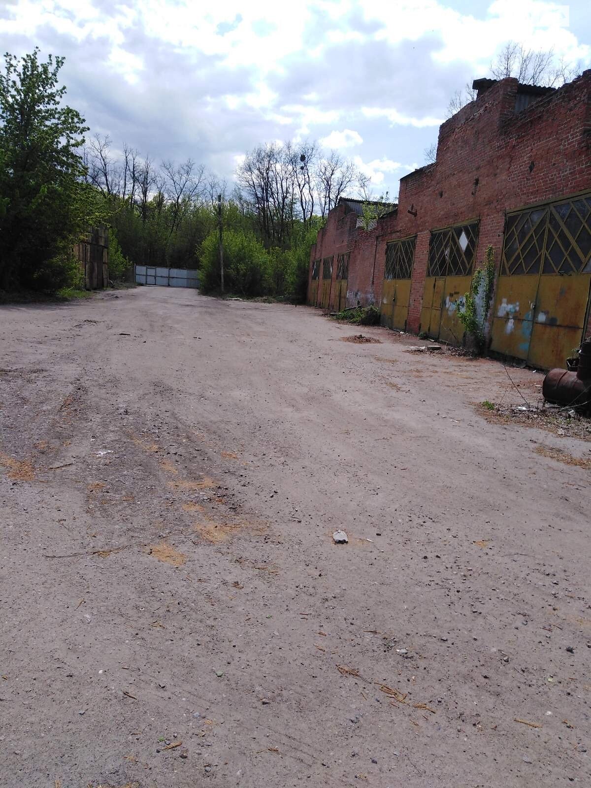 Комерційне приміщення в Валках, продаж по вулиця Хліборобська, район Валки, ціна: 15 000 доларів за об’єкт фото 1 Комерційне приміщення в Валках, продаж по вулиця Хліборобська, район Валки, ціна: 15 000 доларів за об’єкт фото 1