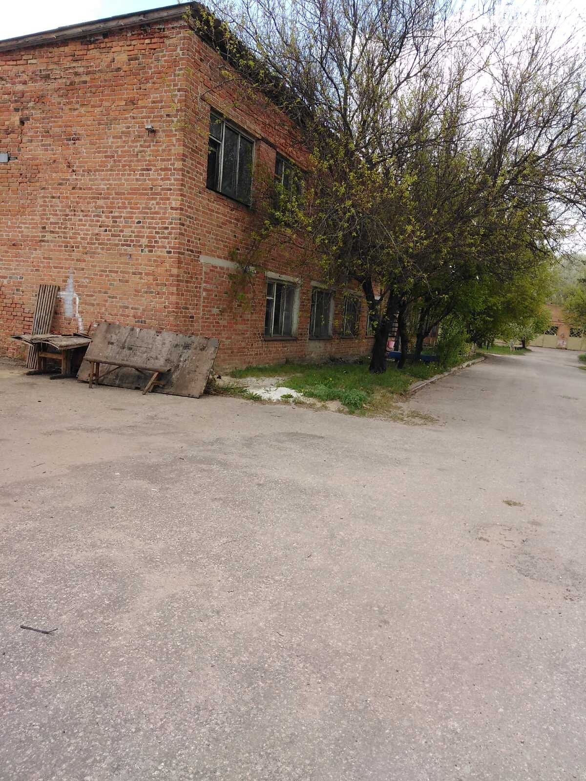 Комерційне приміщення в Валках, продаж по вулиця Хліборобська, район Валки, ціна: 15 000 доларів за об’єкт фото 1 Комерційне приміщення в Валках, продаж по вулиця Хліборобська, район Валки, ціна: 15 000 доларів за об’єкт фото 1