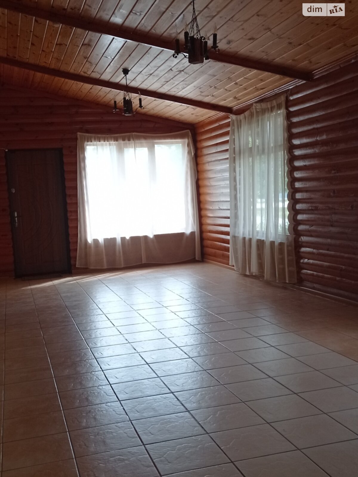 Коммерческое помещение в Варашу, продажа по Юбилейный микрорайон, район Вараш, цена: 98 000 долларов за объект фото 1 Коммерческое помещение в Варашу, продажа по Юбилейный микрорайон, район Вараш, цена: 98 000 долларов за объект фото 1