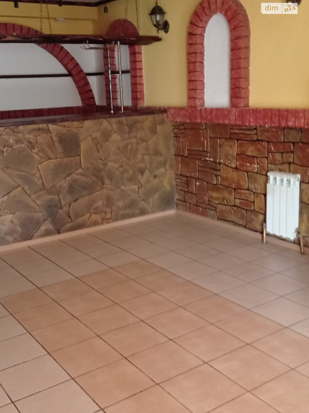 Коммерческое помещение в Варашу, продажа по Юбилейный микрорайон, район Вараш, цена: 98 000 долларов за объект фото 1 Коммерческое помещение в Варашу, продажа по Юбилейный микрорайон, район Вараш, цена: 98 000 долларов за объект фото 1