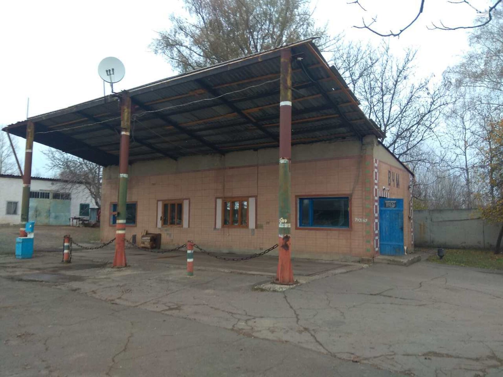 Коммерческое помещение в Ватутино, продажа по Кривошеи улица 105, район Ватутино, цена: 40 000 долларов за объект фото 1 Коммерческое помещение в Ватутино, продажа по Кривошеи улица 105, район Ватутино, цена: 40 000 долларов за объект фото 1
