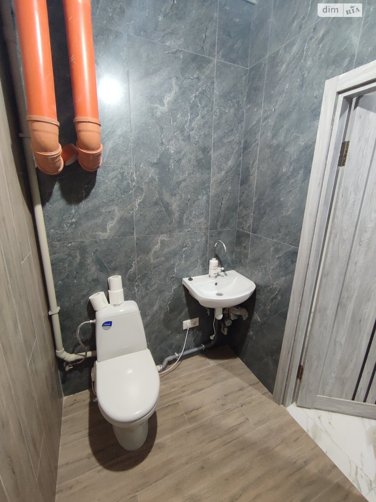 Коммерческое помещение в Великой Березовице, продажа по Энергетическая улица, район Кемпинг, цена: 90 000 долларов за объект фото 1