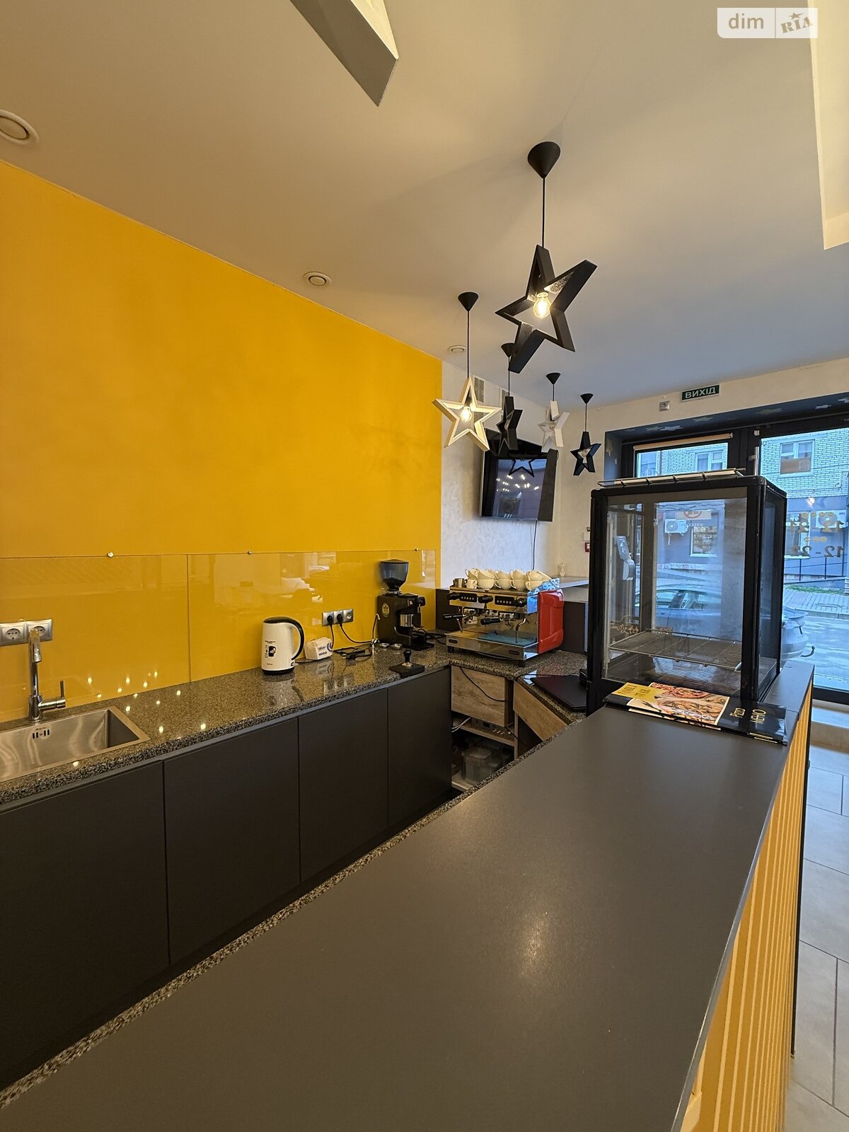 Коммерческое помещение в Великой Березовице, Василия Стуса улица, цена: продажи 124 000 долларов за объект фото 1 Коммерческое помещение в Великой Березовице, Василия Стуса улица, цена продажи: 124 000 долларов за объект фото 1