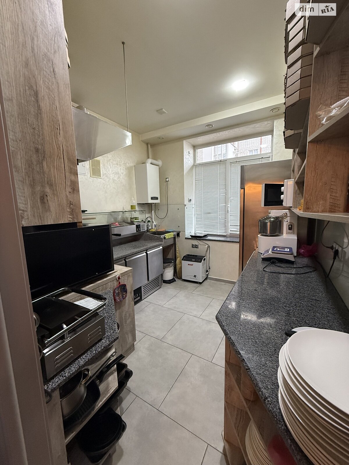 Коммерческое помещение в Великой Березовице, Василия Стуса улица, цена: продажи 124 000 долларов за объект фото 1 Коммерческое помещение в Великой Березовице, Василия Стуса улица, цена продажи: 124 000 долларов за объект фото 1