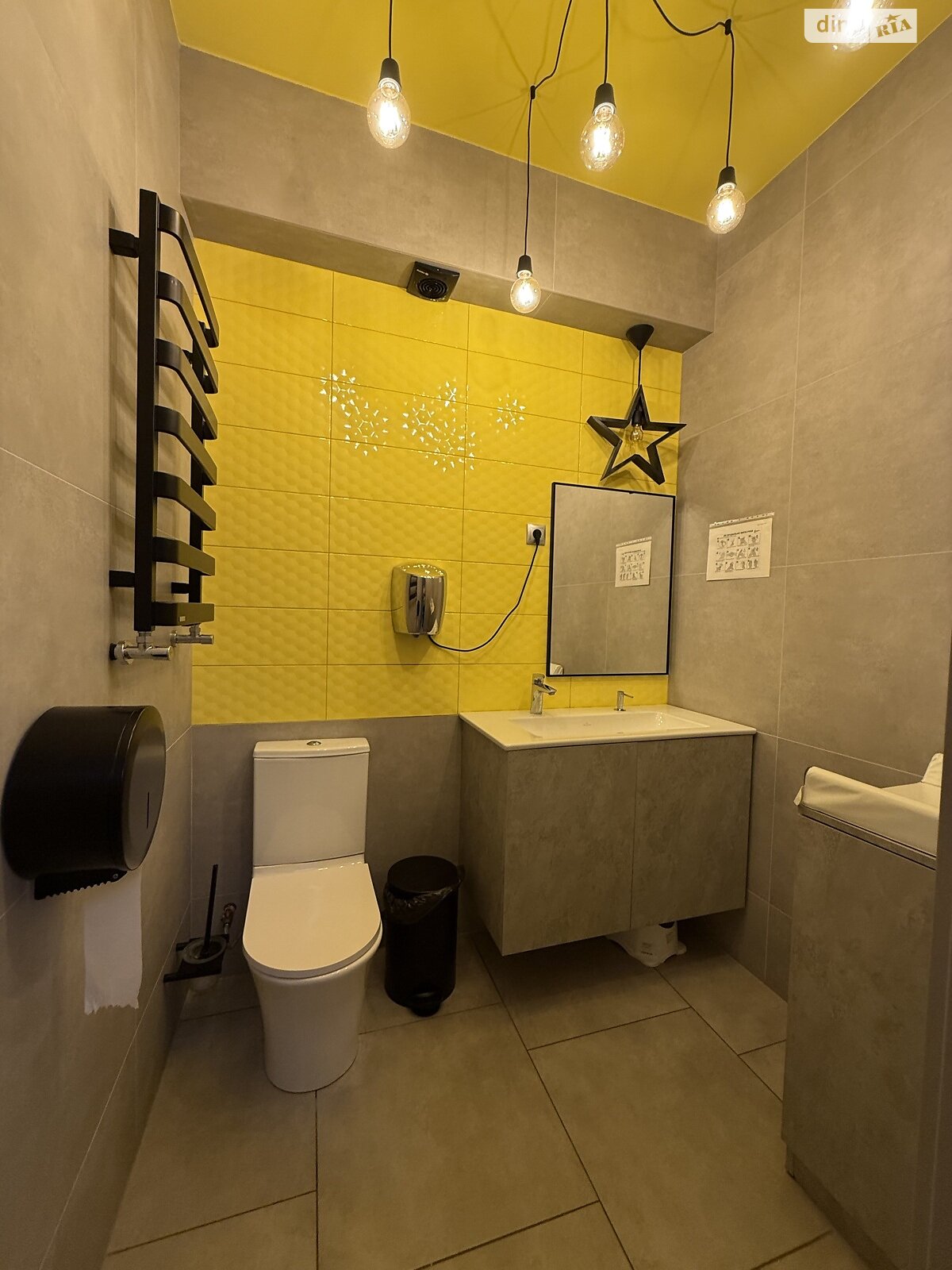 Коммерческое помещение в Великой Березовице, Василия Стуса улица, цена продажи: 124 000 долларов за объект фото 1