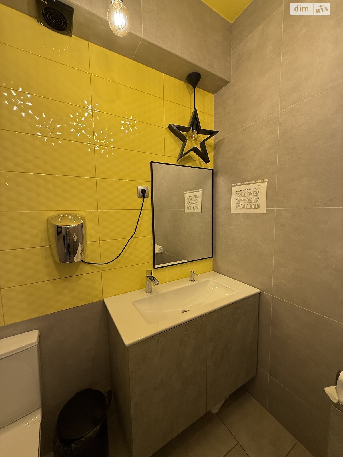 Коммерческое помещение в Великой Березовице, Василия Стуса улица, цена продажи: 124 000 долларов за объект фото 1