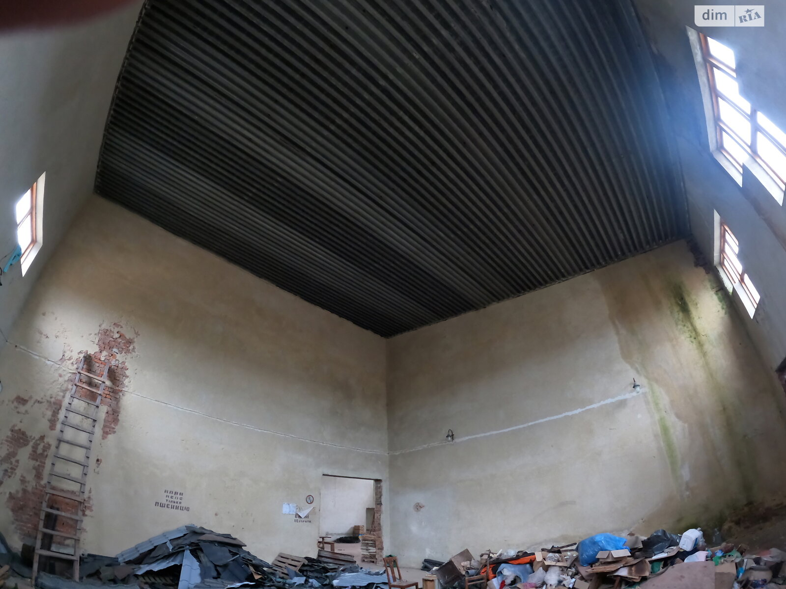 Коммерческое помещение в Великой Горожанне, Ивана Франко улица, цена: продажи 70 000 долларов за объект фото 1 Коммерческое помещение в Великой Горожанне, Ивана Франко улица, цена продажи: 70 000 долларов за объект фото 1