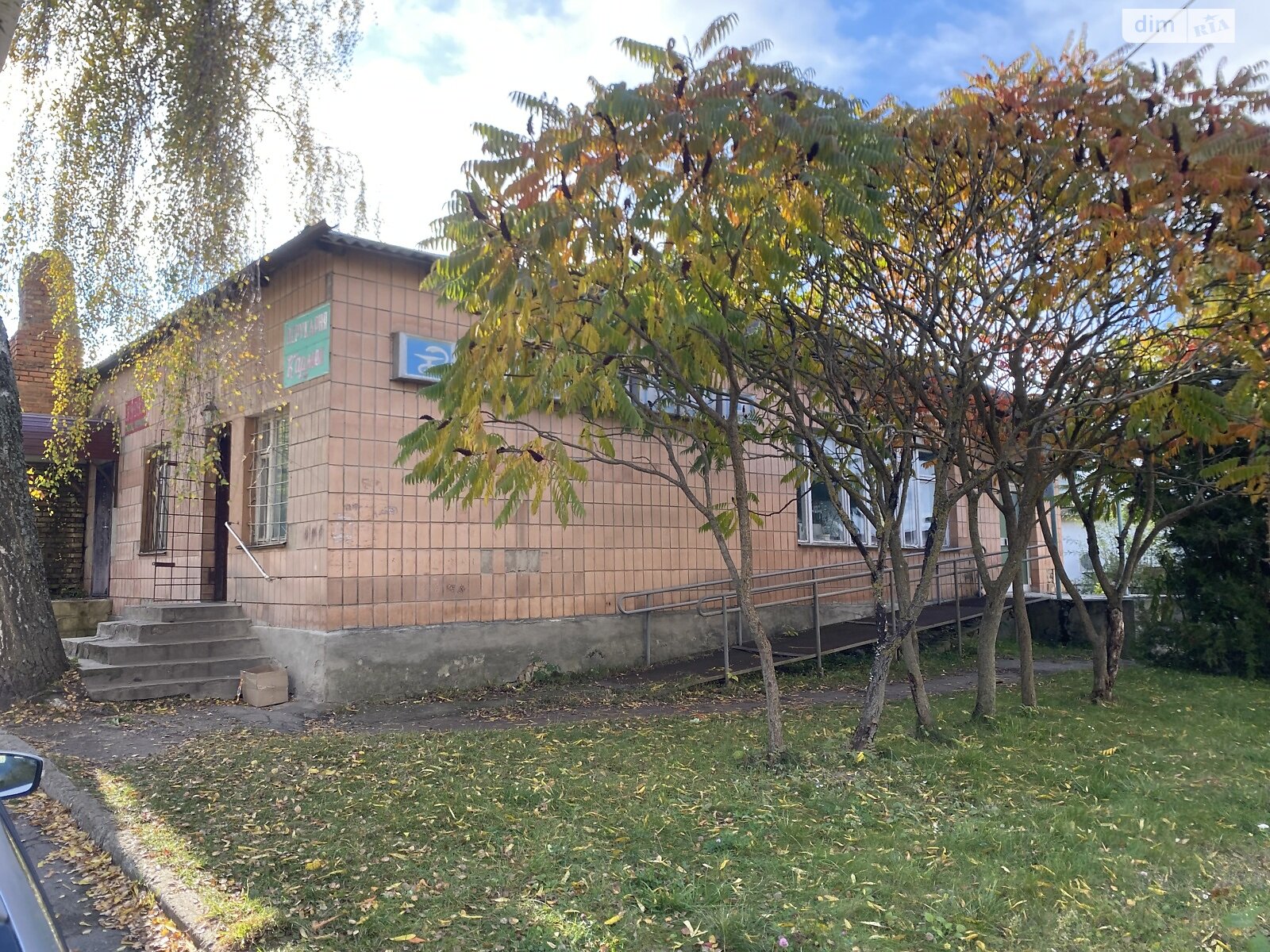 Коммерческое помещение в Великих Межиричах, вулиця 1-го Травня, цена: продажи 63 800 долларов за объект фото 1 Коммерческое помещение в Великих Межиричах, вулиця 1-го Травня, цена продажи: 63 800 долларов за объект фото 1