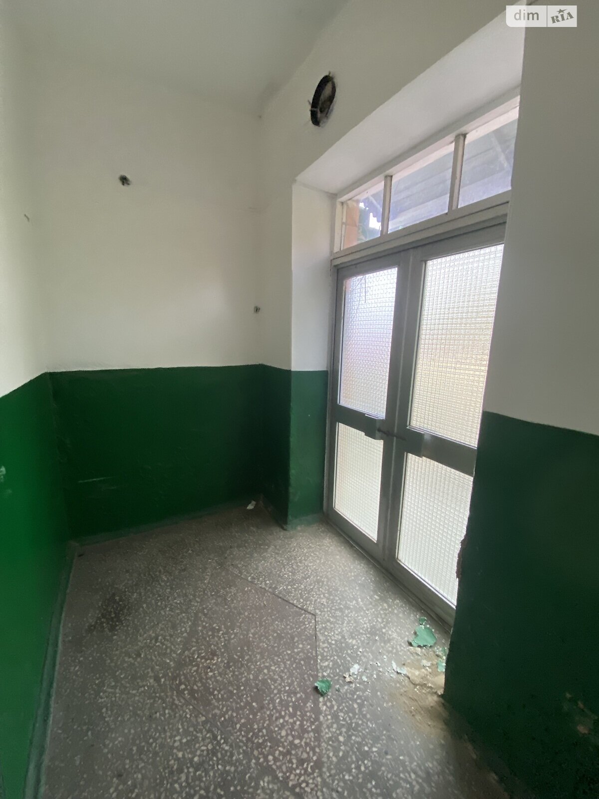 Коммерческое помещение в Великих Межиричах, вулиця 1-го Травня, цена: продажи 63 800 долларов за объект фото 1 Коммерческое помещение в Великих Межиричах, вулиця 1-го Травня, цена продажи: 63 800 долларов за объект фото 1