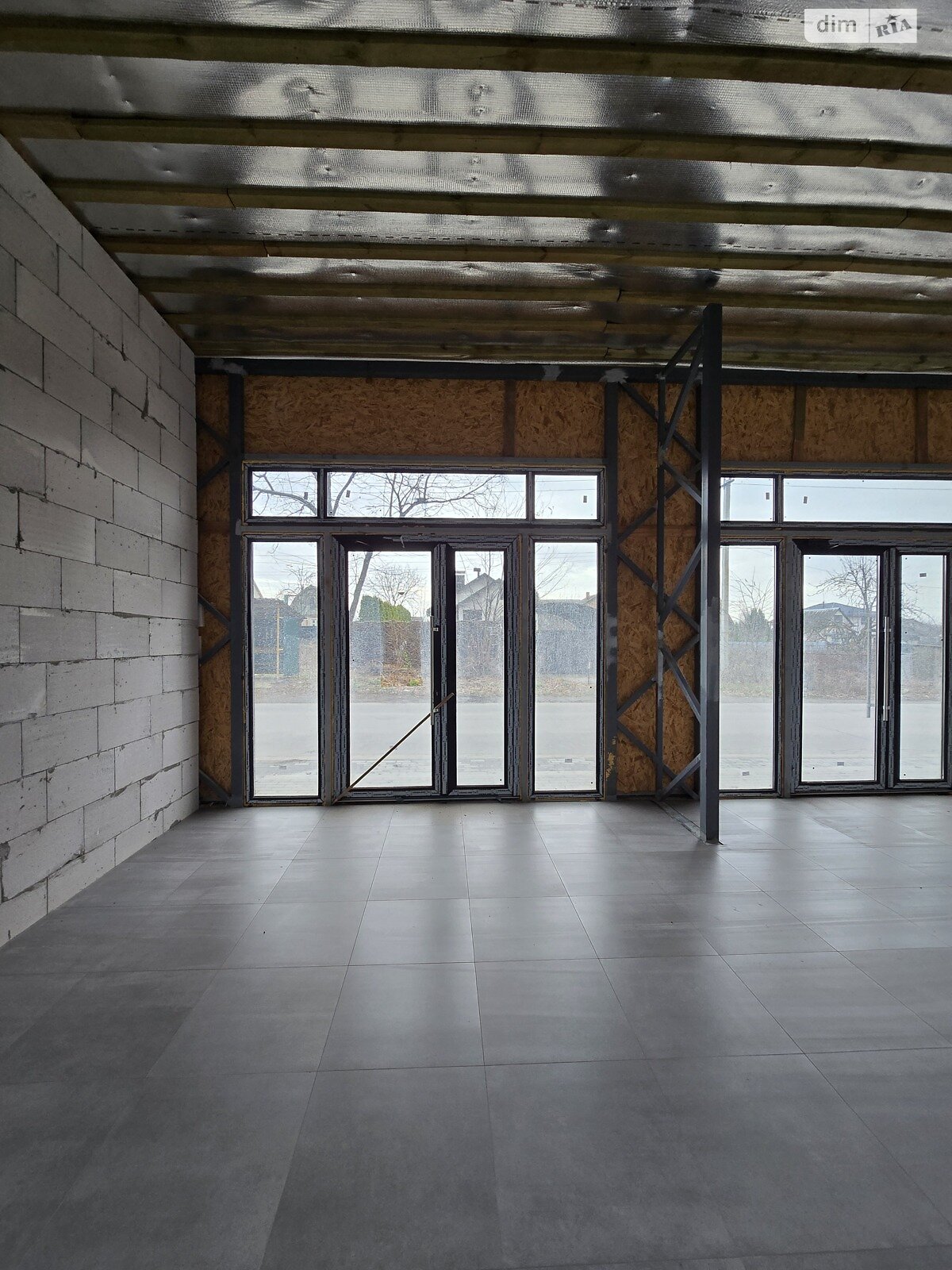 Коммерческое помещение в Прибужскому, Андрея Шептицкого улица, цена: продажи 84 000 долларов за объект фото 1 Коммерческое помещение в Прибужскому, Андрея Шептицкого улица, цена продажи: 84 000 долларов за объект фото 1