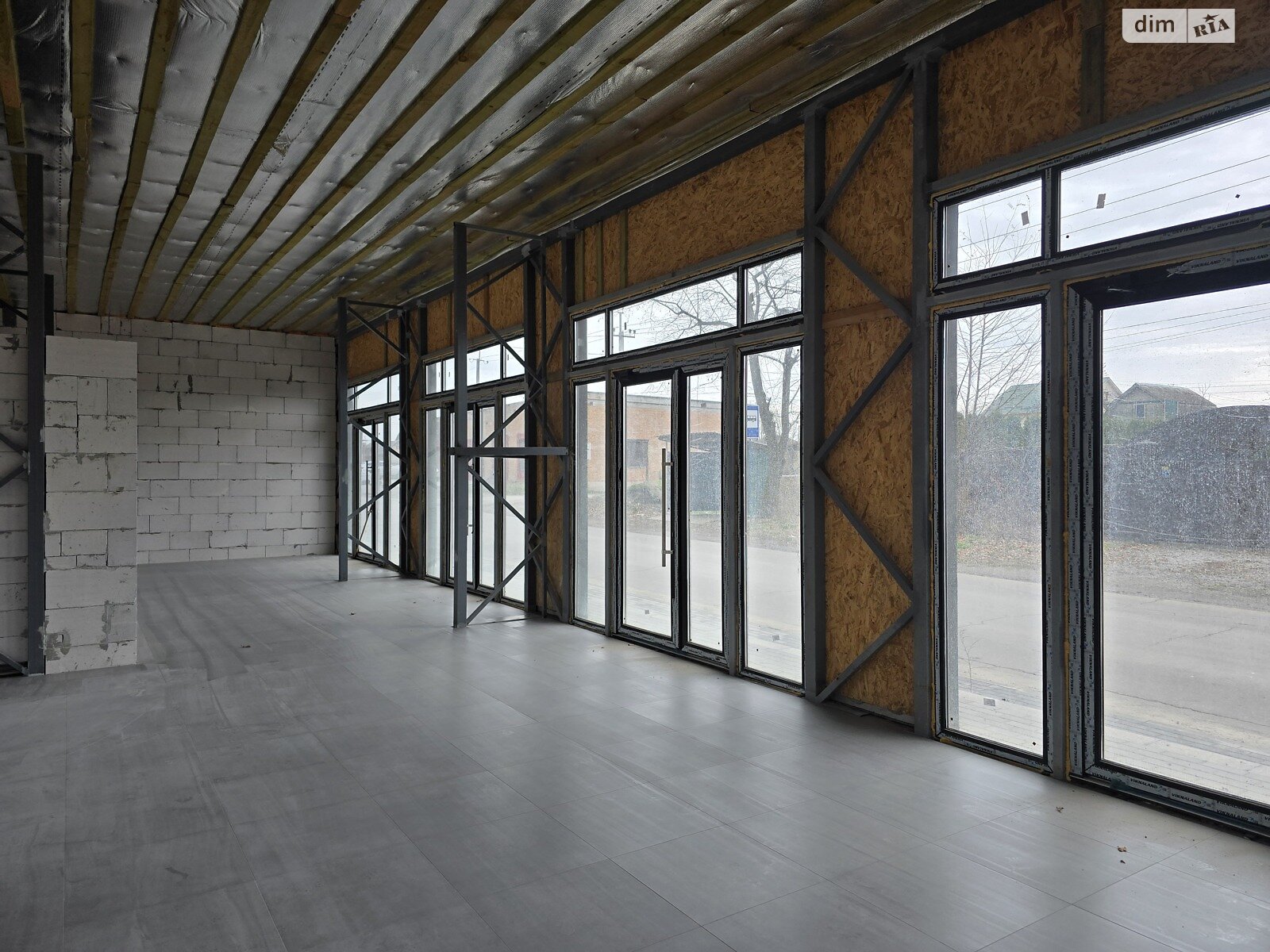 Коммерческое помещение в Прибужскому, Андрея Шептицкого улица, цена: продажи 84 000 долларов за объект фото 1 Коммерческое помещение в Прибужскому, Андрея Шептицкого улица, цена продажи: 84 000 долларов за объект фото 1