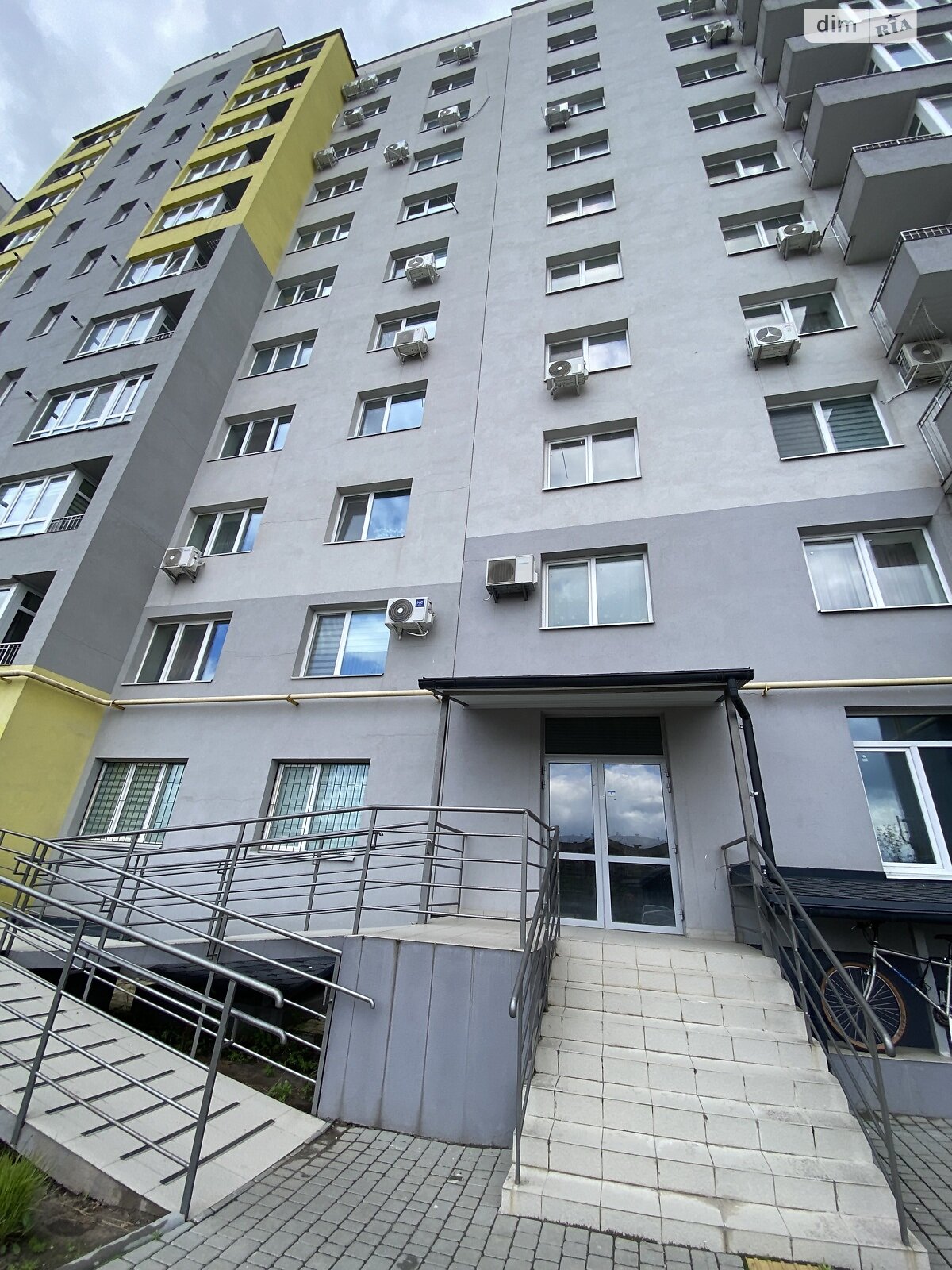 Комерційне приміщення в Вінниці, продаж по Академіка Янгеля вулиця, район Ближнє замостя, ціна: 138 999 доларів за об’єкт фото 1 Комерційне приміщення в Вінниці, продаж по Академіка Янгеля вулиця, район Ближнє замостя, ціна: 138 999 доларів за об’єкт фото 1