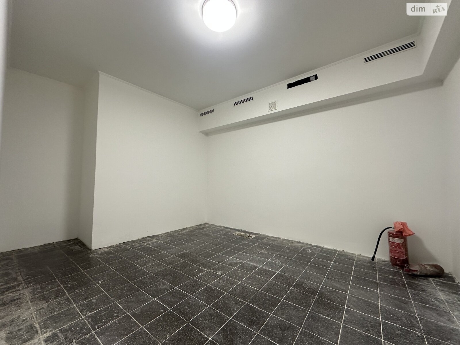 Комерційне приміщення в Вінниці, продаж по Володимира Антоновича вулиця 20, район Ближнє замостя, ціна: 77 000 доларів за об’єкт фото 1 Комерційне приміщення в Вінниці, продаж по Володимира Антоновича вулиця 20, район Ближнє замостя, ціна: 77 000 доларів за об’єкт фото 1