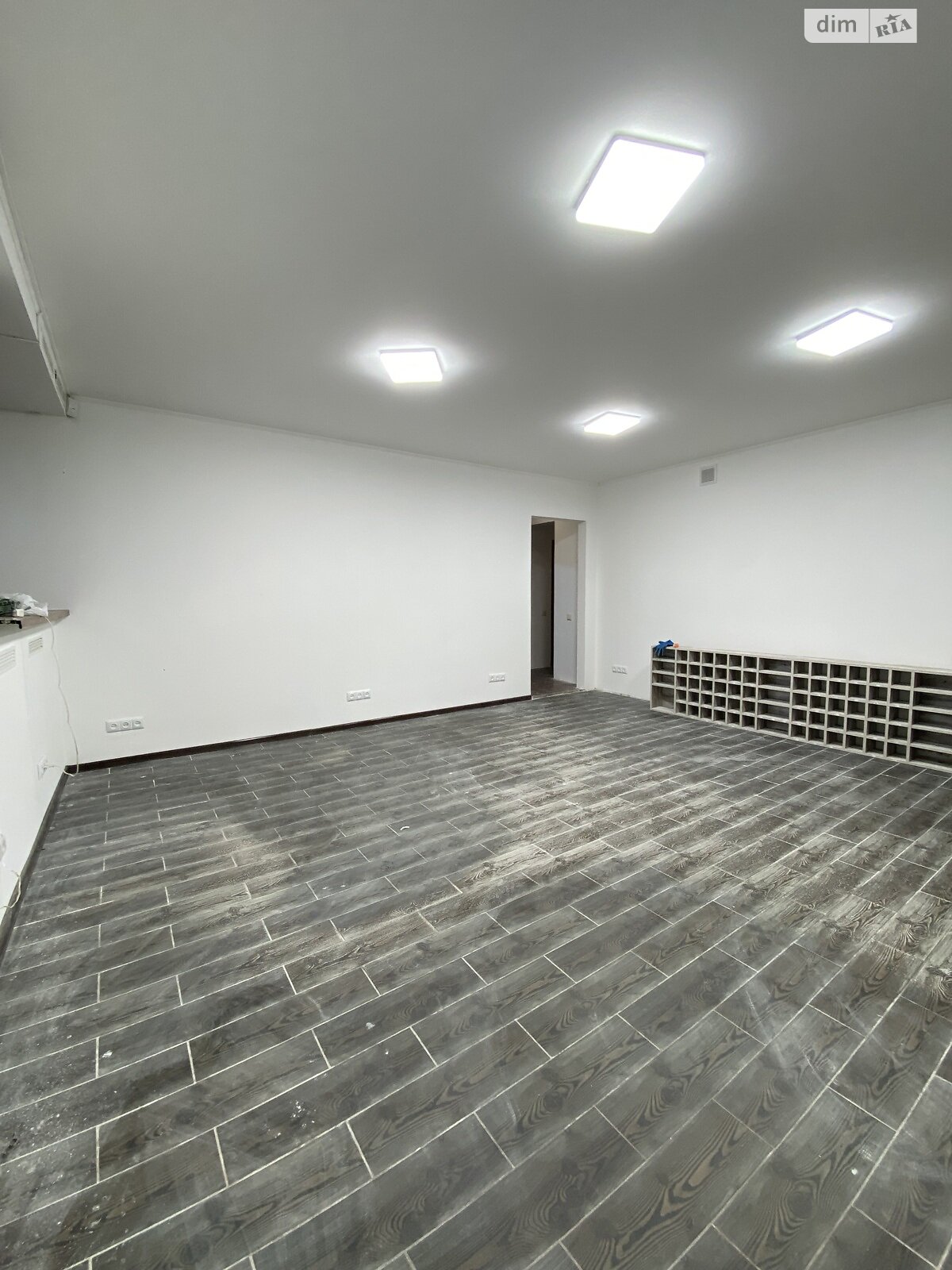 Комерційне приміщення в Вінниці, продаж по Володимира Антоновича вулиця, район Ближнє замостя, ціна: 77 000 доларів за об’єкт фото 1 Комерційне приміщення в Вінниці, продаж по Володимира Антоновича вулиця, район Ближнє замостя, ціна: 77 000 доларів за об’єкт фото 1