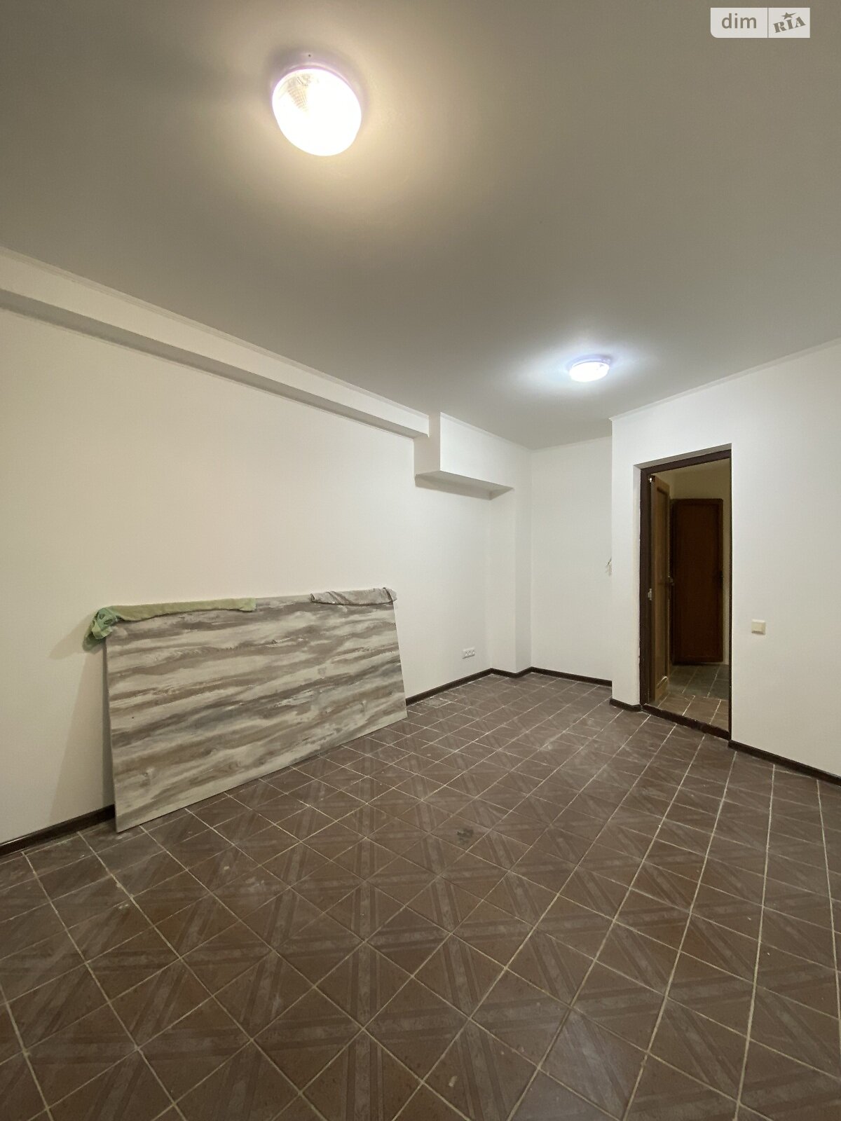 Комерційне приміщення в Вінниці, продаж по Володимира Антоновича вулиця, район Ближнє замостя, ціна: 77 000 доларів за об’єкт фото 1 Комерційне приміщення в Вінниці, продаж по Володимира Антоновича вулиця, район Ближнє замостя, ціна: 77 000 доларів за об’єкт фото 1