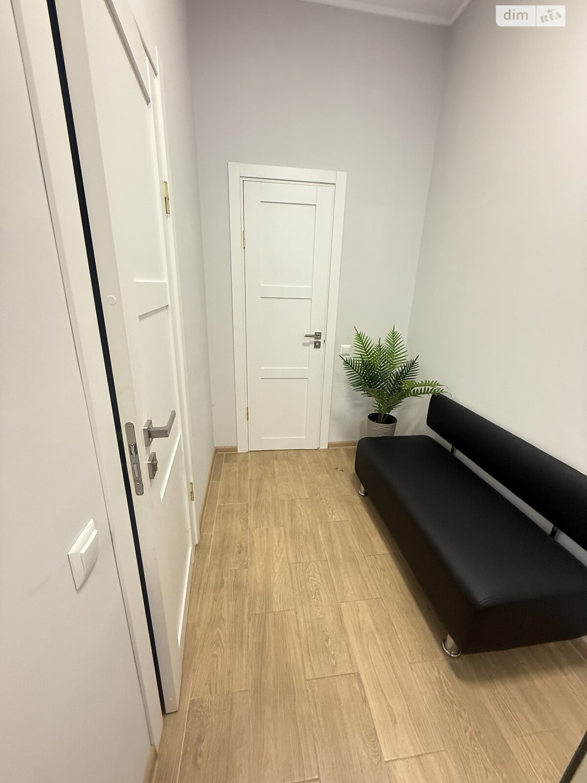 Комерційне приміщення в Вінниці, Пирогова вулиця, ціна продажу: 90 000 доларів за об’єкт фото 1 Комерційне приміщення в Вінниці, Пирогова вулиця, ціна продажу: 90 000 доларів за об’єкт фото 1