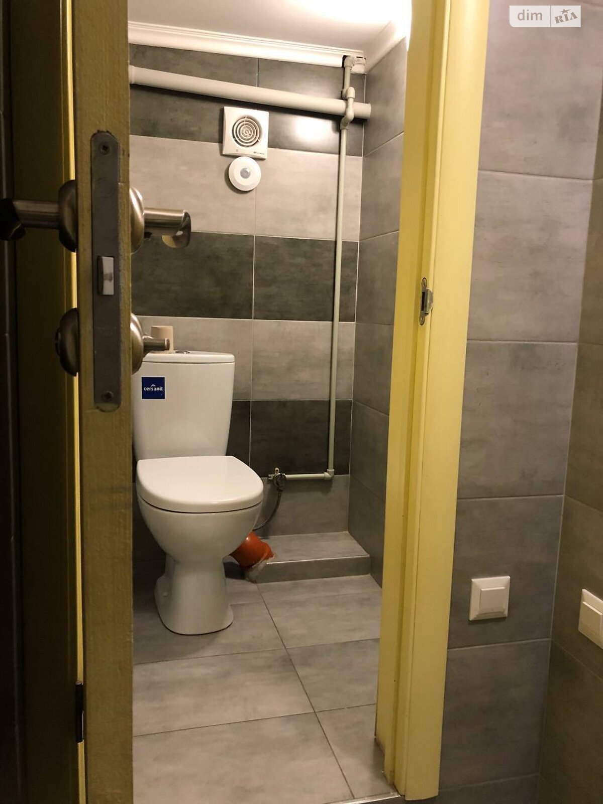 Комерційне приміщення в Вінниці, продаж по Академіка Ющенка вулиця, район Поділля, ціна: 110 000 доларів за об’єкт фото 1 Комерційне приміщення в Вінниці, продаж по Академіка Ющенка вулиця, район Поділля, ціна: 110 000 доларів за об’єкт фото 1