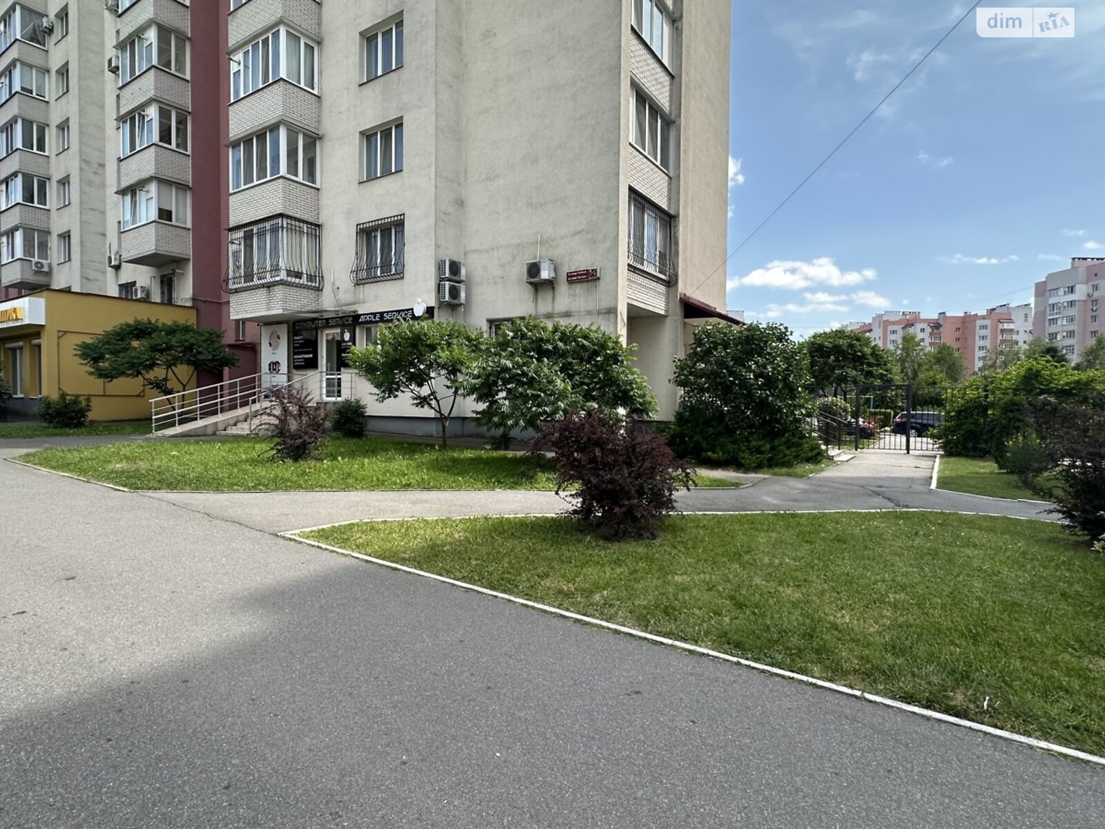 Коммерческое помещение в Виннице, продажа по Зодчих улица 7, район Подолье, цена: 165 000 долларов за объект фото 1 Коммерческое помещение в Виннице, продажа по Зодчих улица 7, район Подолье, цена: 165 000 долларов за объект фото 1