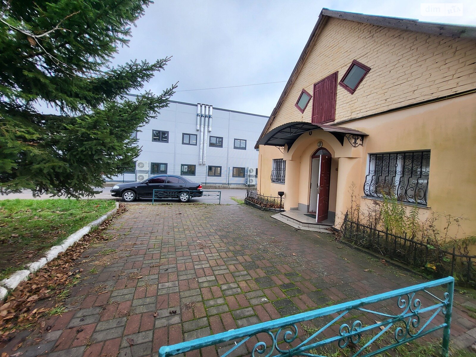 Комерційне приміщення в Вінниці, продаж по Ольги Кобилянської вулиця, район П’ятничани, ціна: 550 000 доларів за об’єкт фото 1 Комерційне приміщення в Вінниці, продаж по Ольги Кобилянської вулиця, район П’ятничани, ціна: 550 000 доларів за об’єкт фото 1