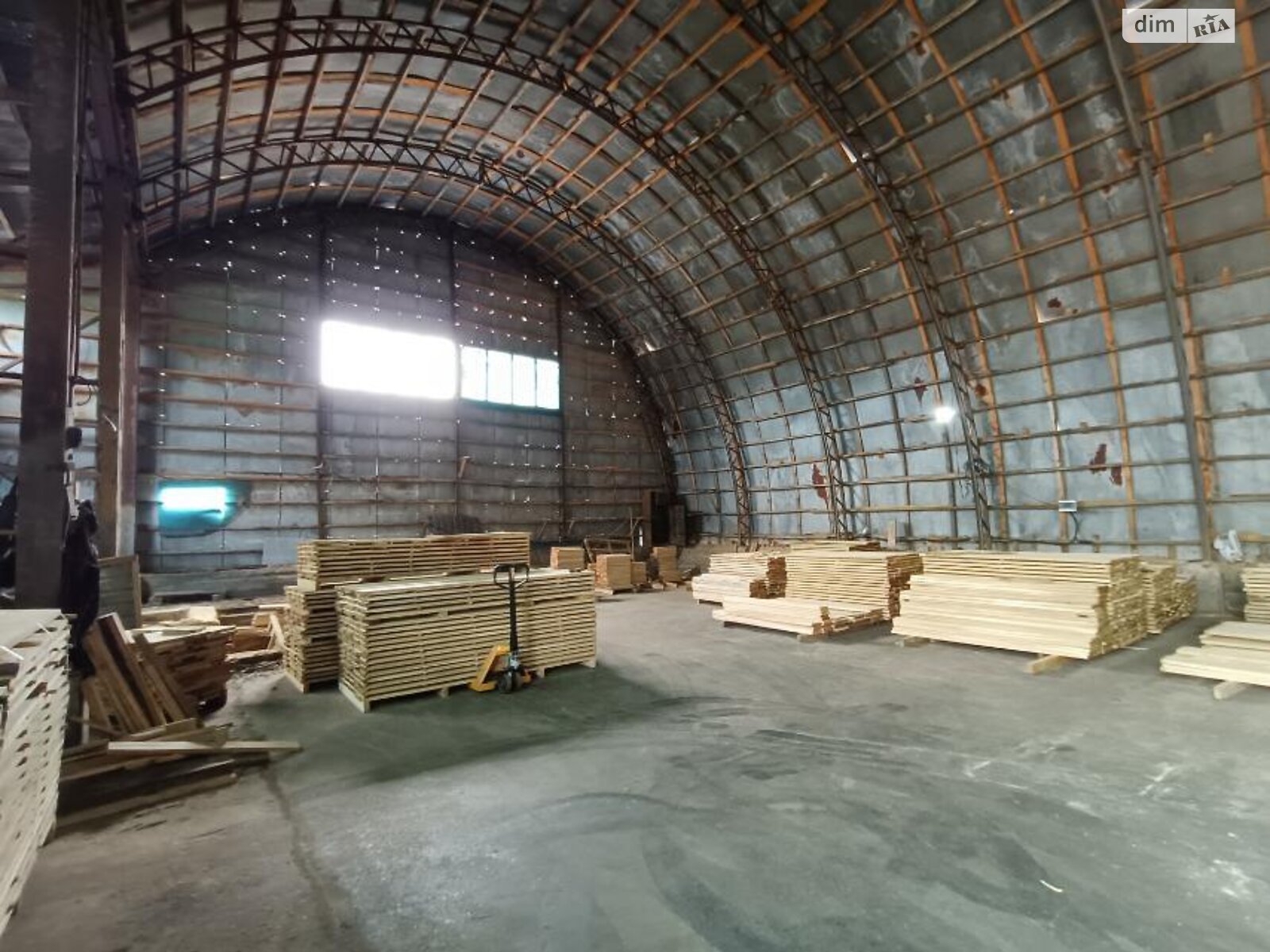 Коммерческое помещение в Виннице, продажа по Вишневая улица, район Сабаров, цена: 400 000 долларов за объект фото 1