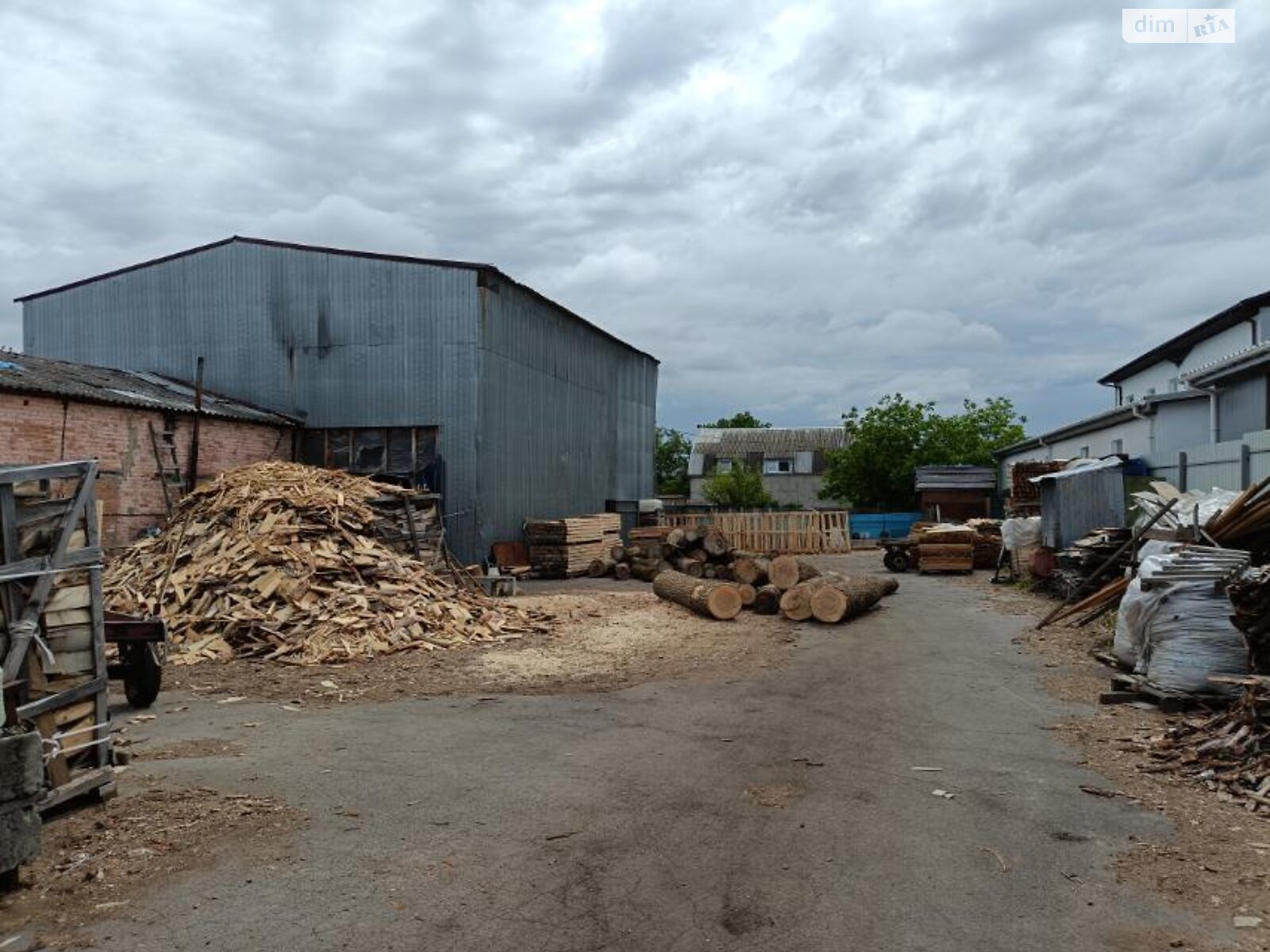 Коммерческое помещение в Виннице, продажа по Вишневая улица, район Сабаров, цена: 400 000 долларов за объект фото 1