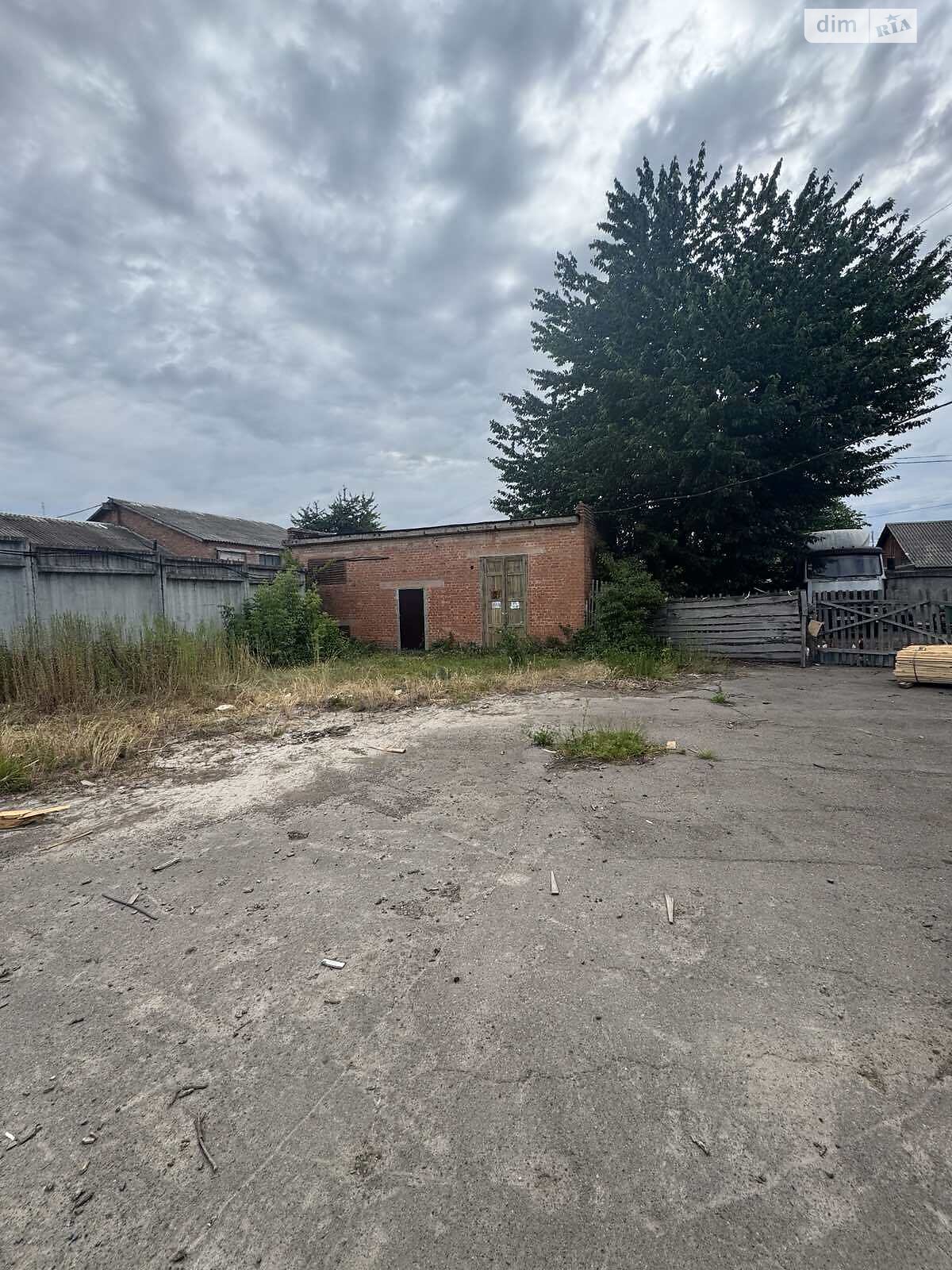 Коммерческое помещение в Виннице, продажа по Вишневая улица, район Сабаров, цена: 400 000 долларов за объект фото 1