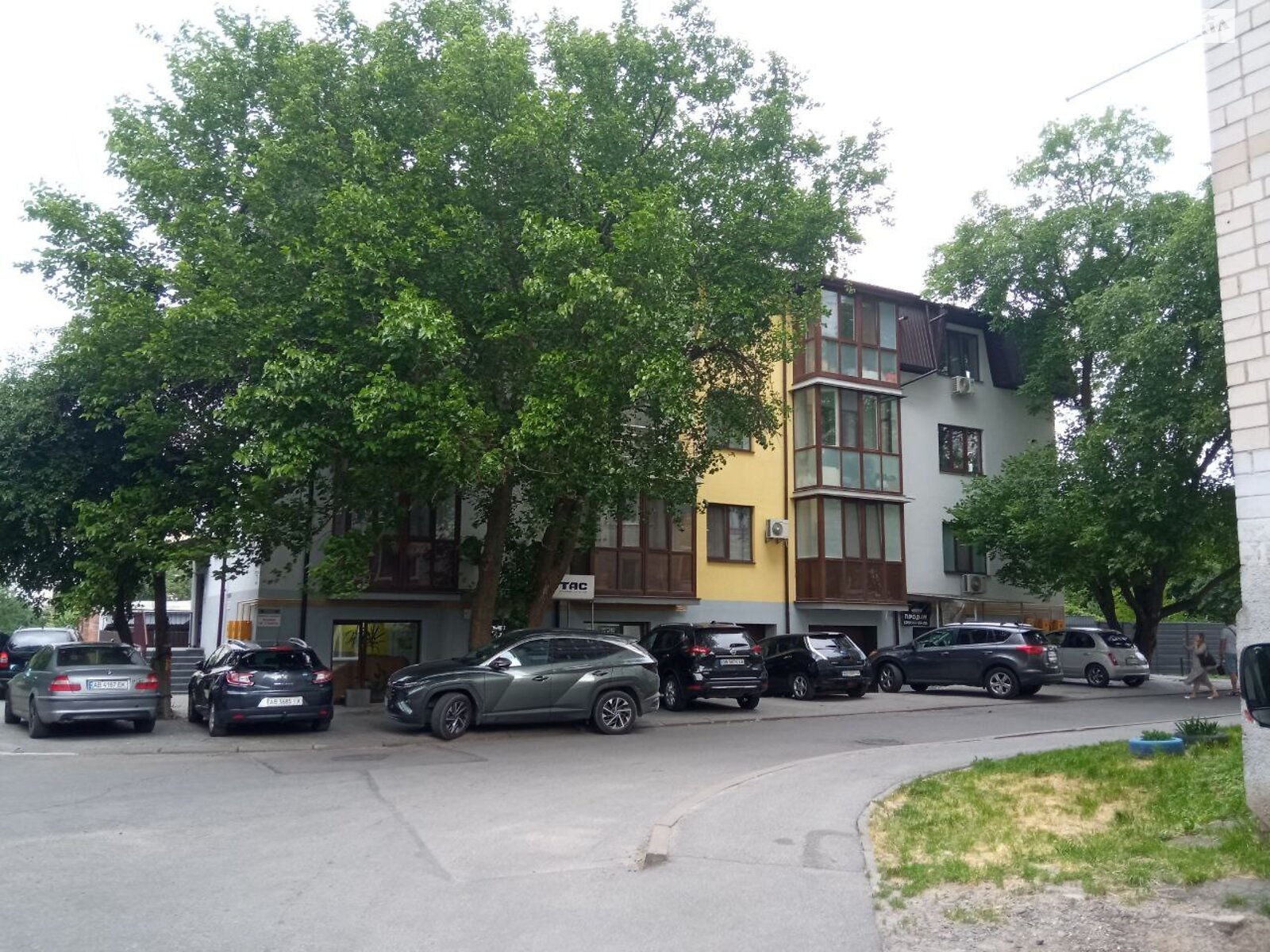 Комерційне приміщення в Вінниці, продаж по Наскрізний провулок, район Слов’янка, ціна: 74 999 доларів за об’єкт фото 1 Комерційне приміщення в Вінниці, продаж по Наскрізний провулок, район Слов’янка, ціна: 74 999 доларів за об’єкт фото 1